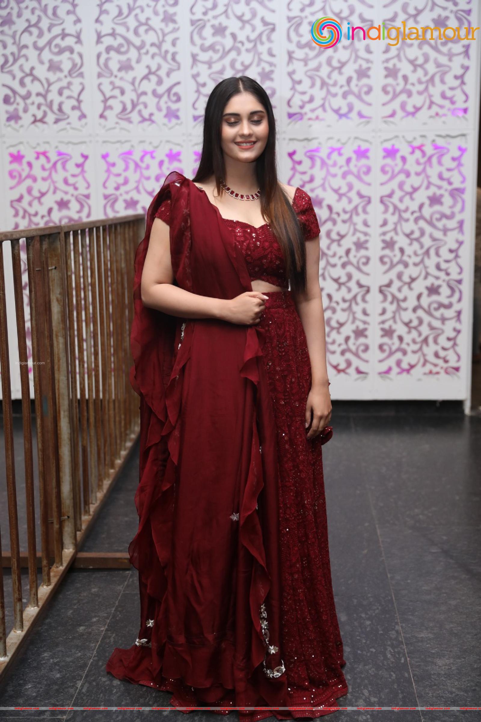 Surabhi Actress hd photo