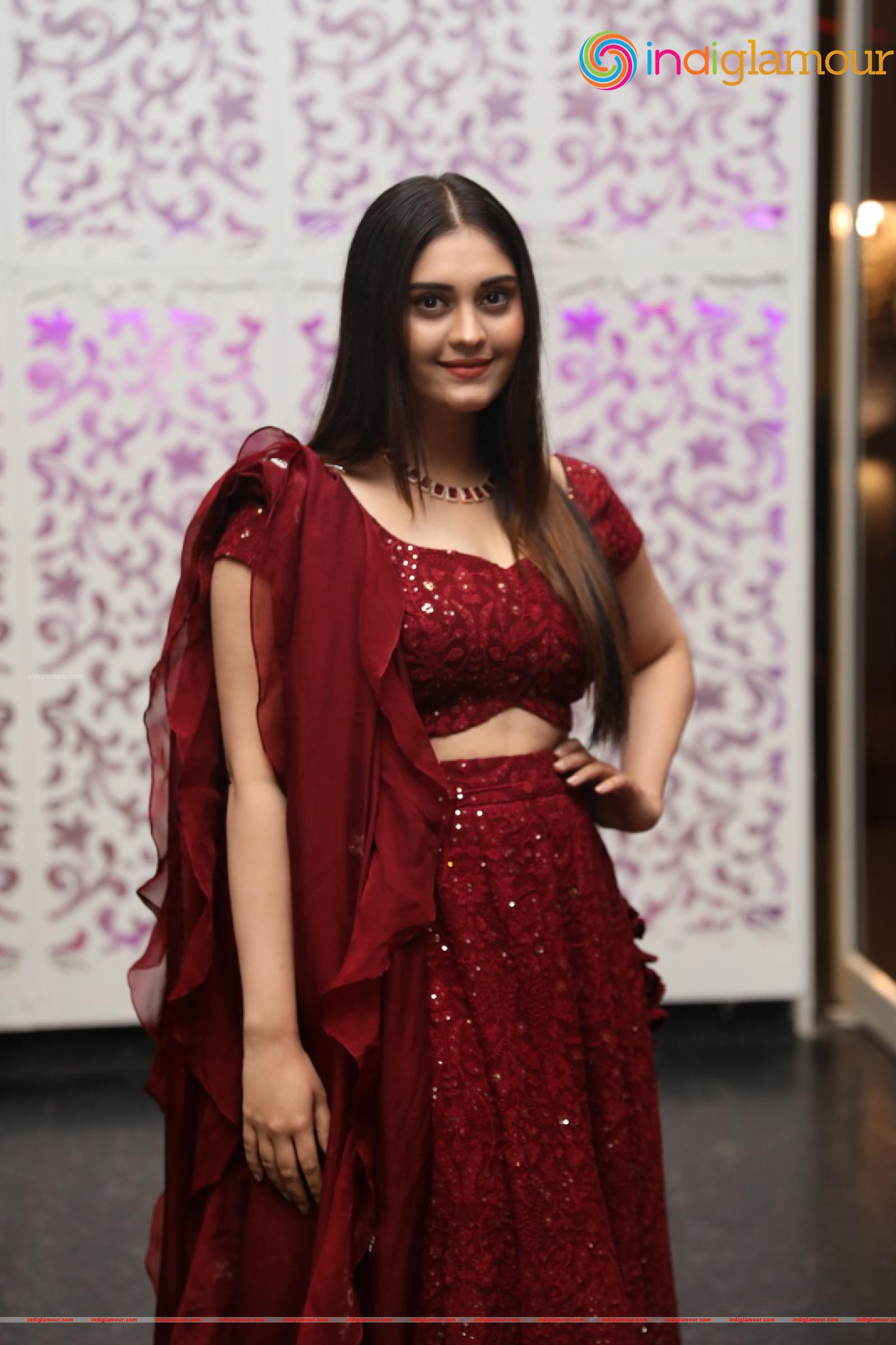 Surabhi Actress hd photo