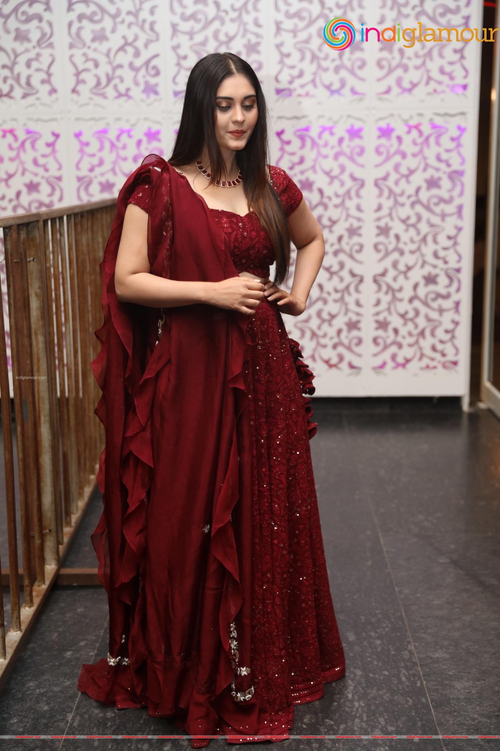 Surabhi Actress hd photo
