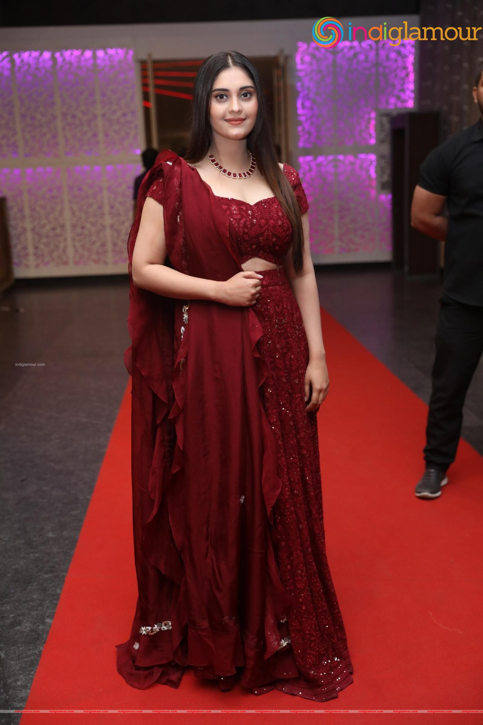 Surabhi Actress hd photo