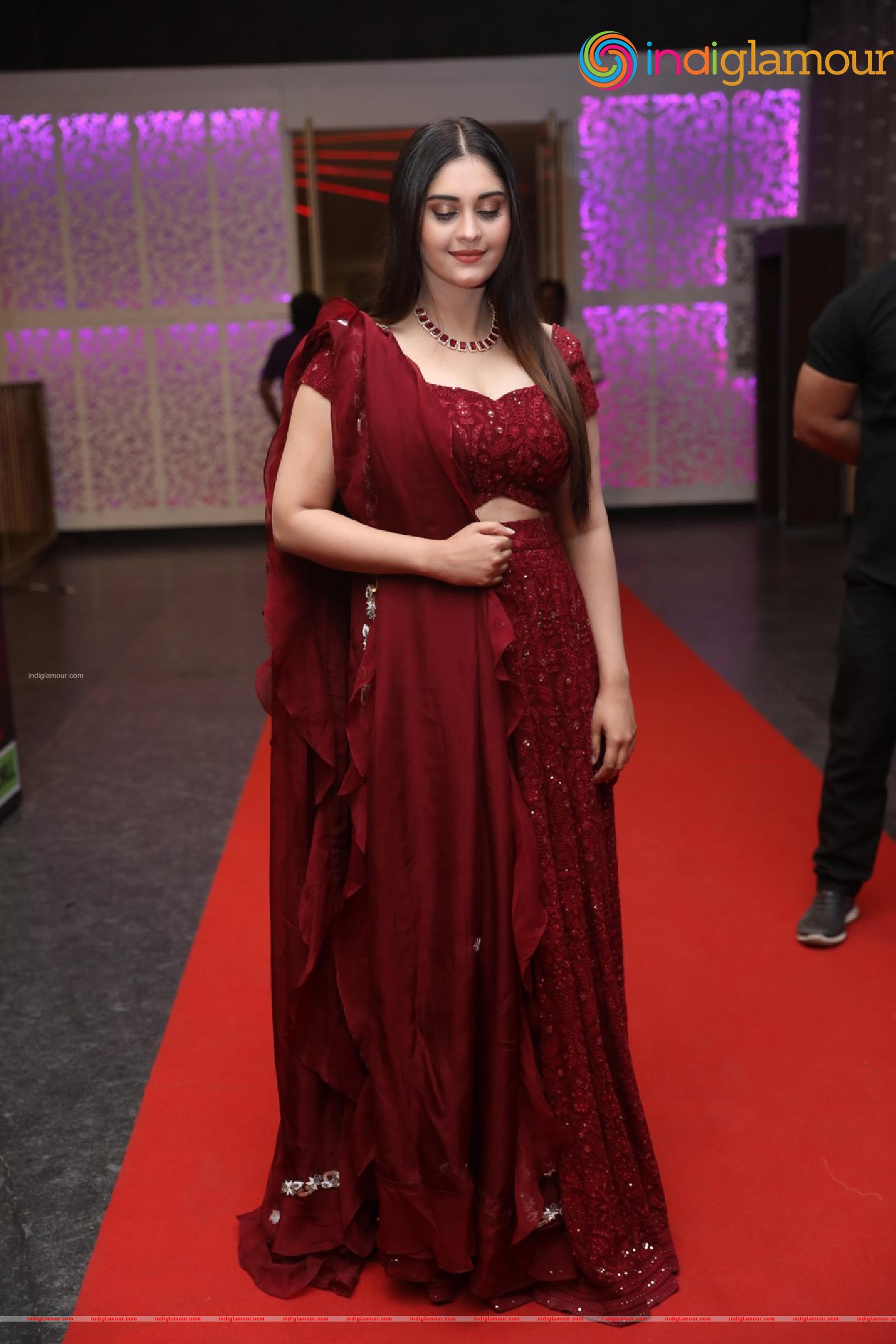 Surabhi Actress hd photo