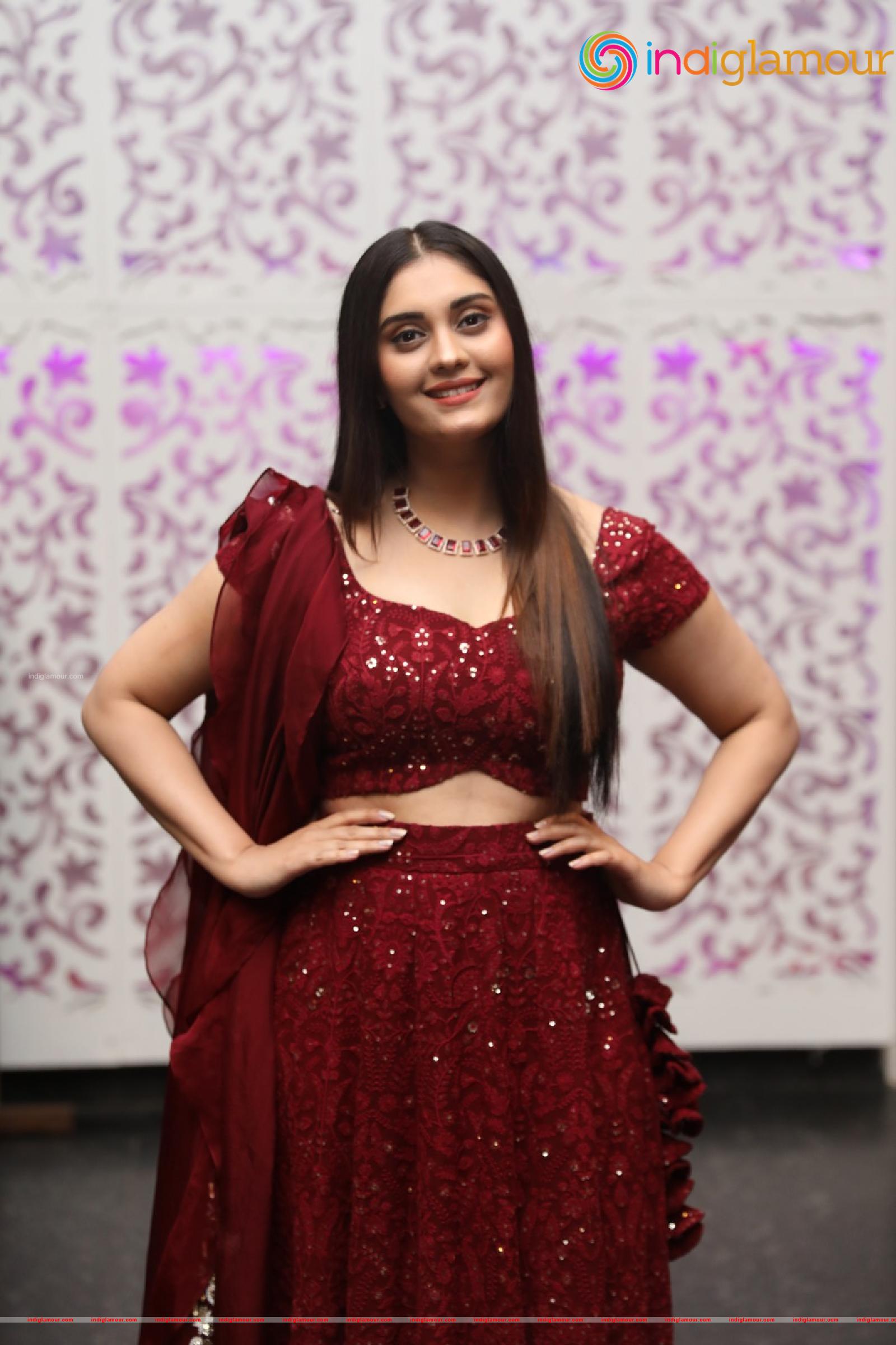 Surabhi Actress hd photo