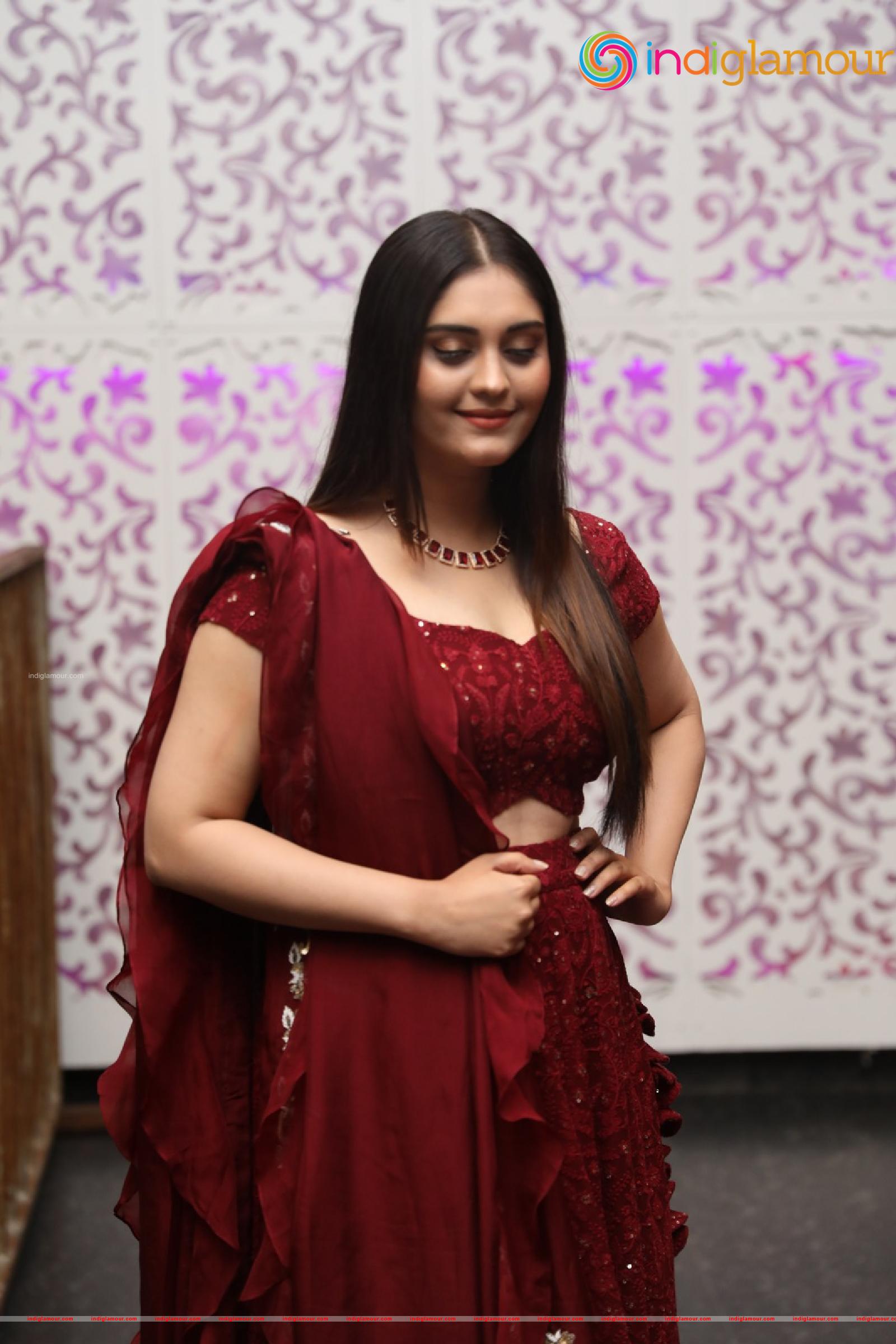 Surabhi Actress hd photo