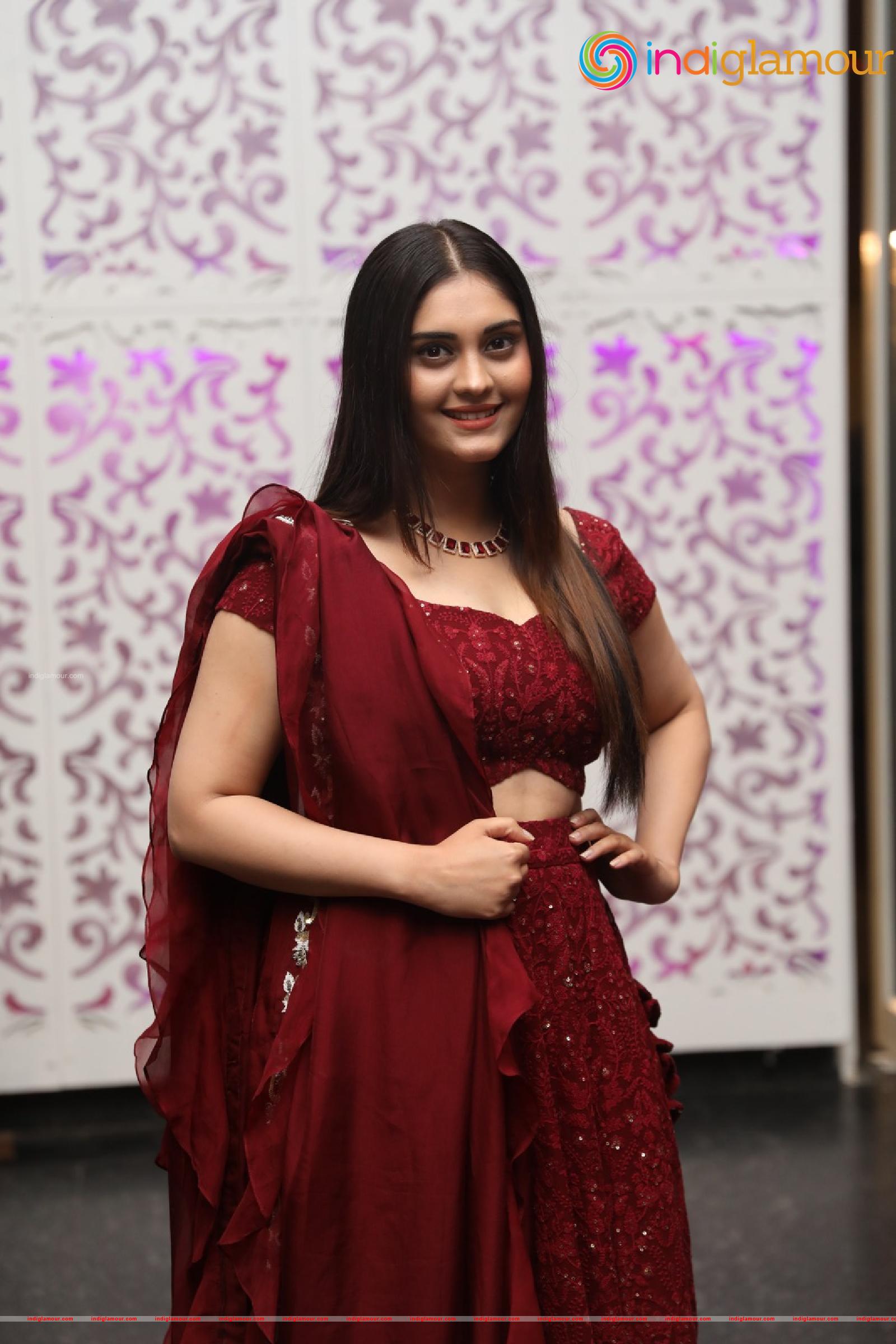 Surabhi Actress hd photo