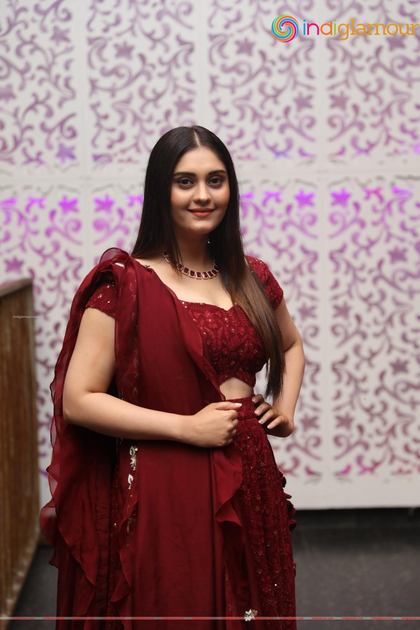 Surabhi Actress hd photo
