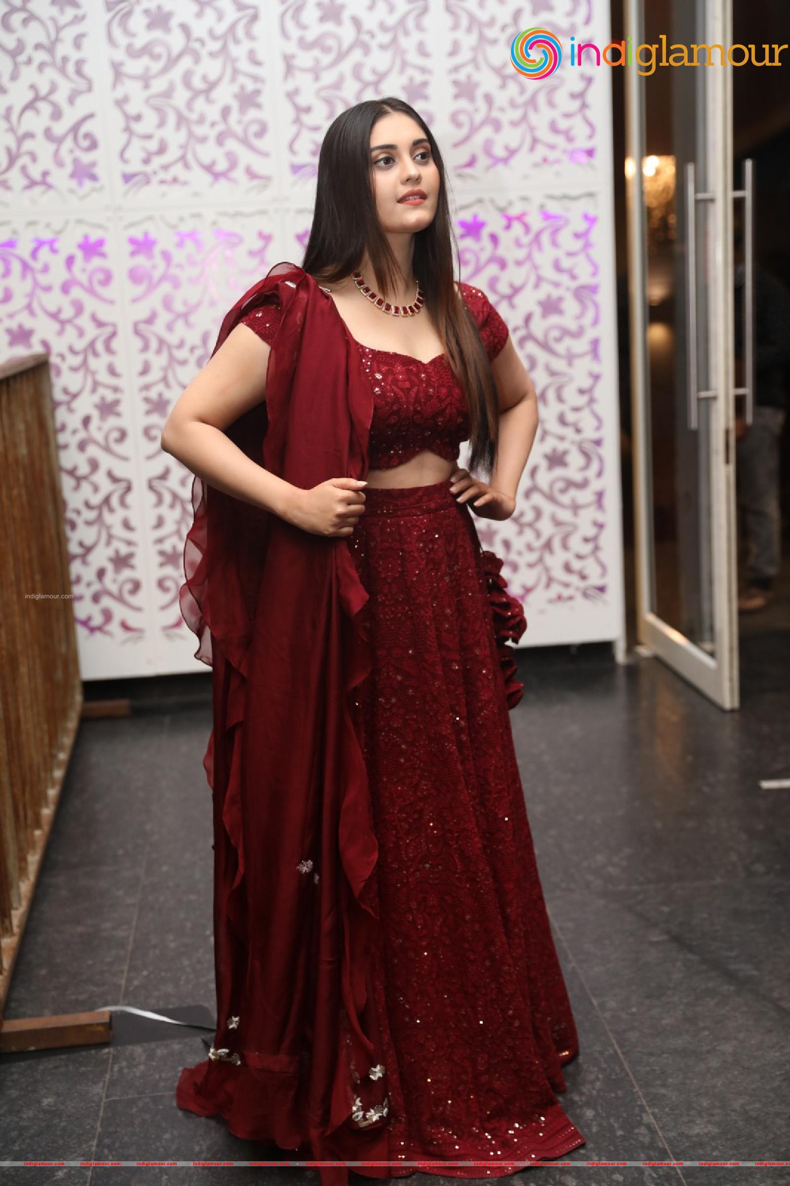 Surabhi Actress hd photo