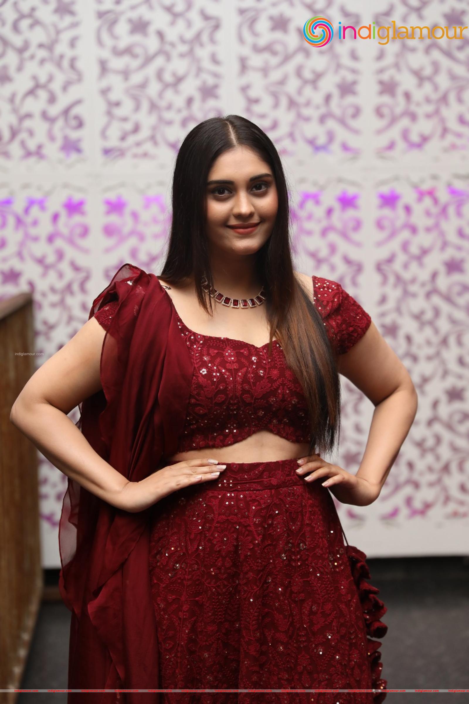 Surabhi Actress hd photo