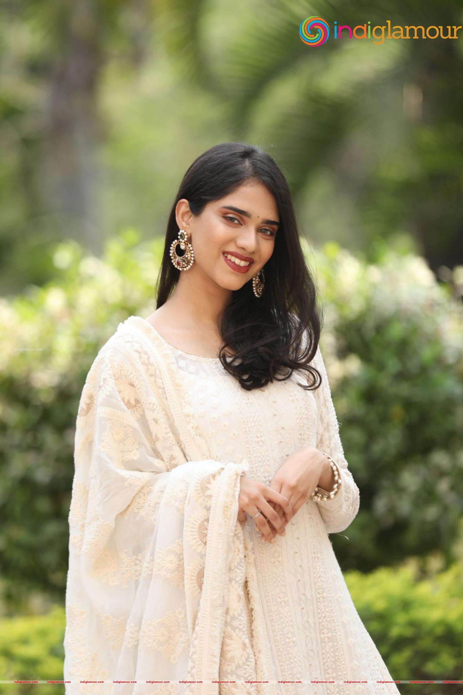 Tanvi Akaanksha Actress hd photo