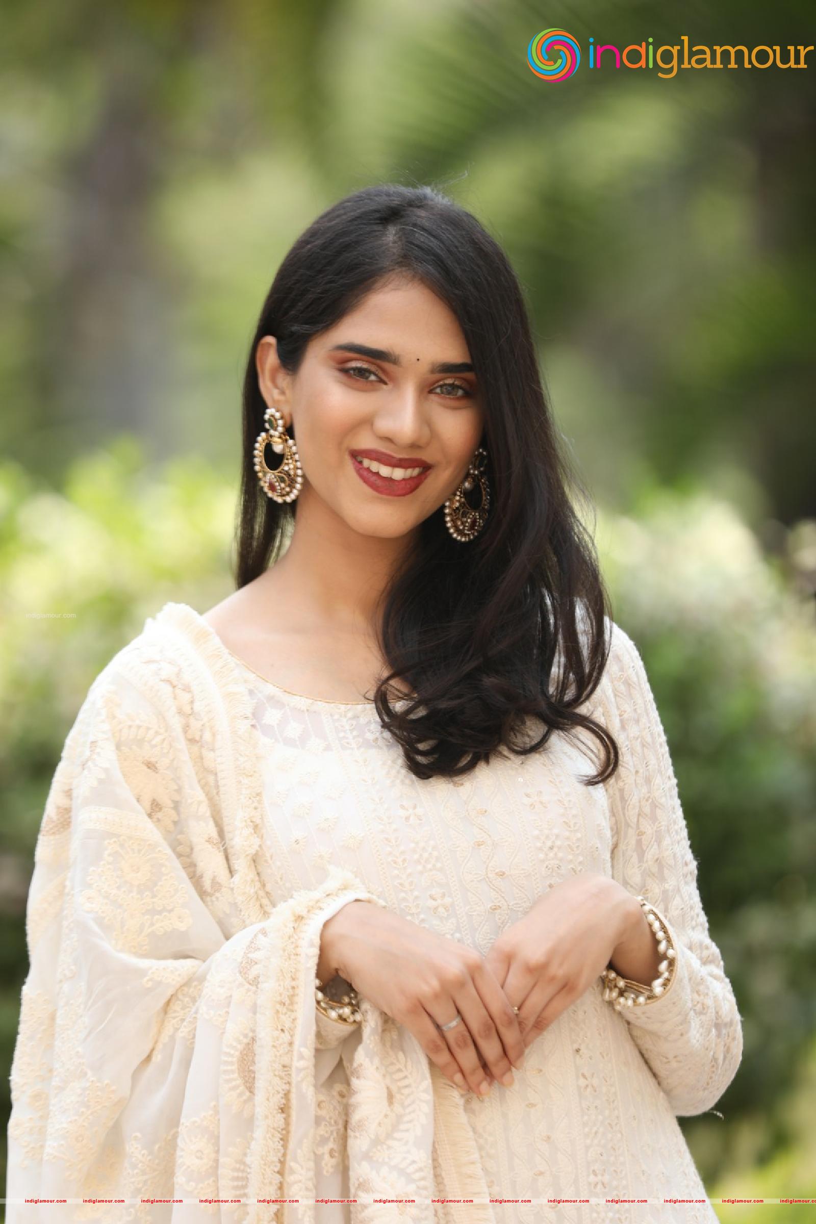 Tanvi Akaanksha Actress hd photo