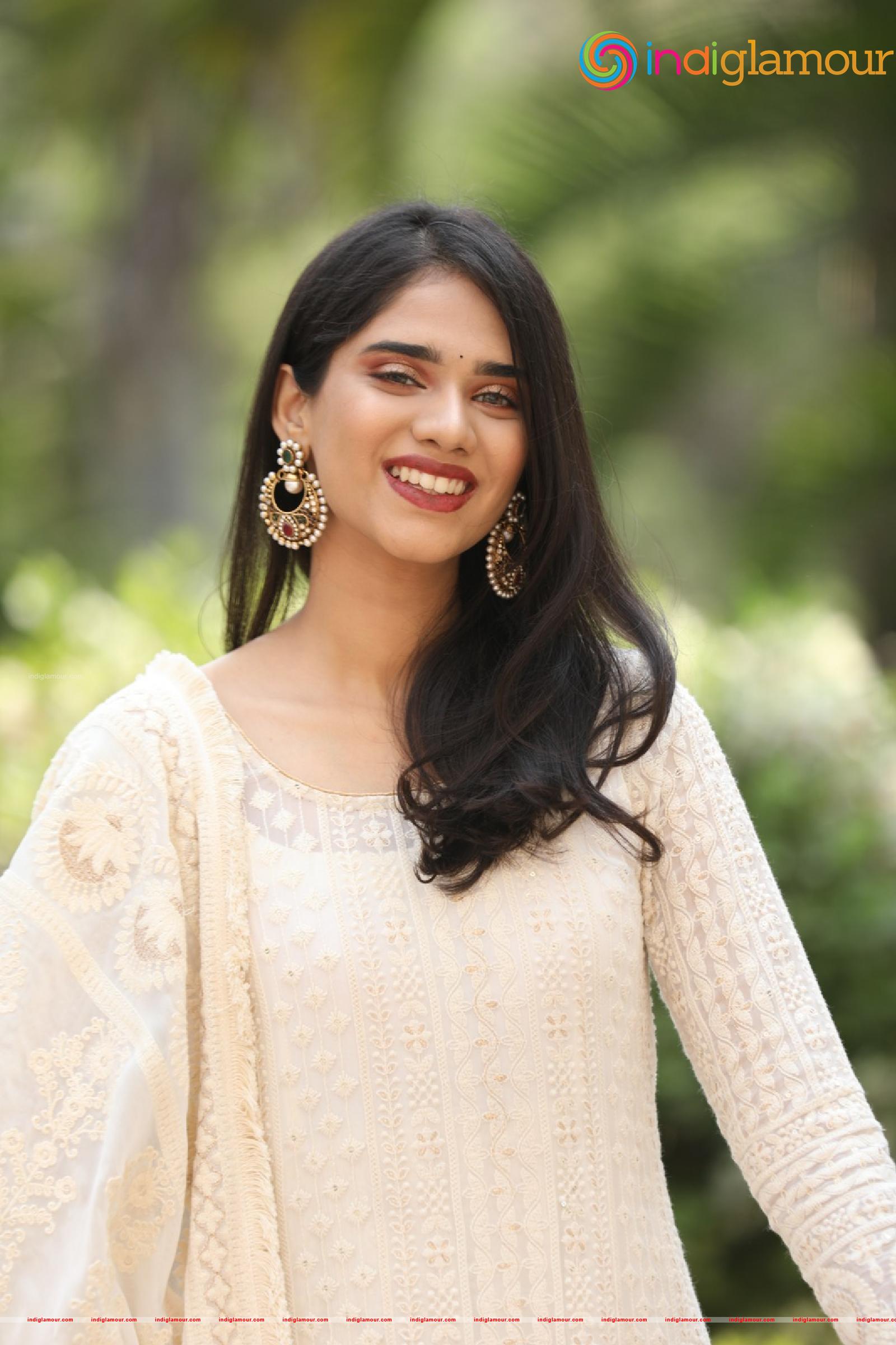 Tanvi Akaanksha Actress hd photo