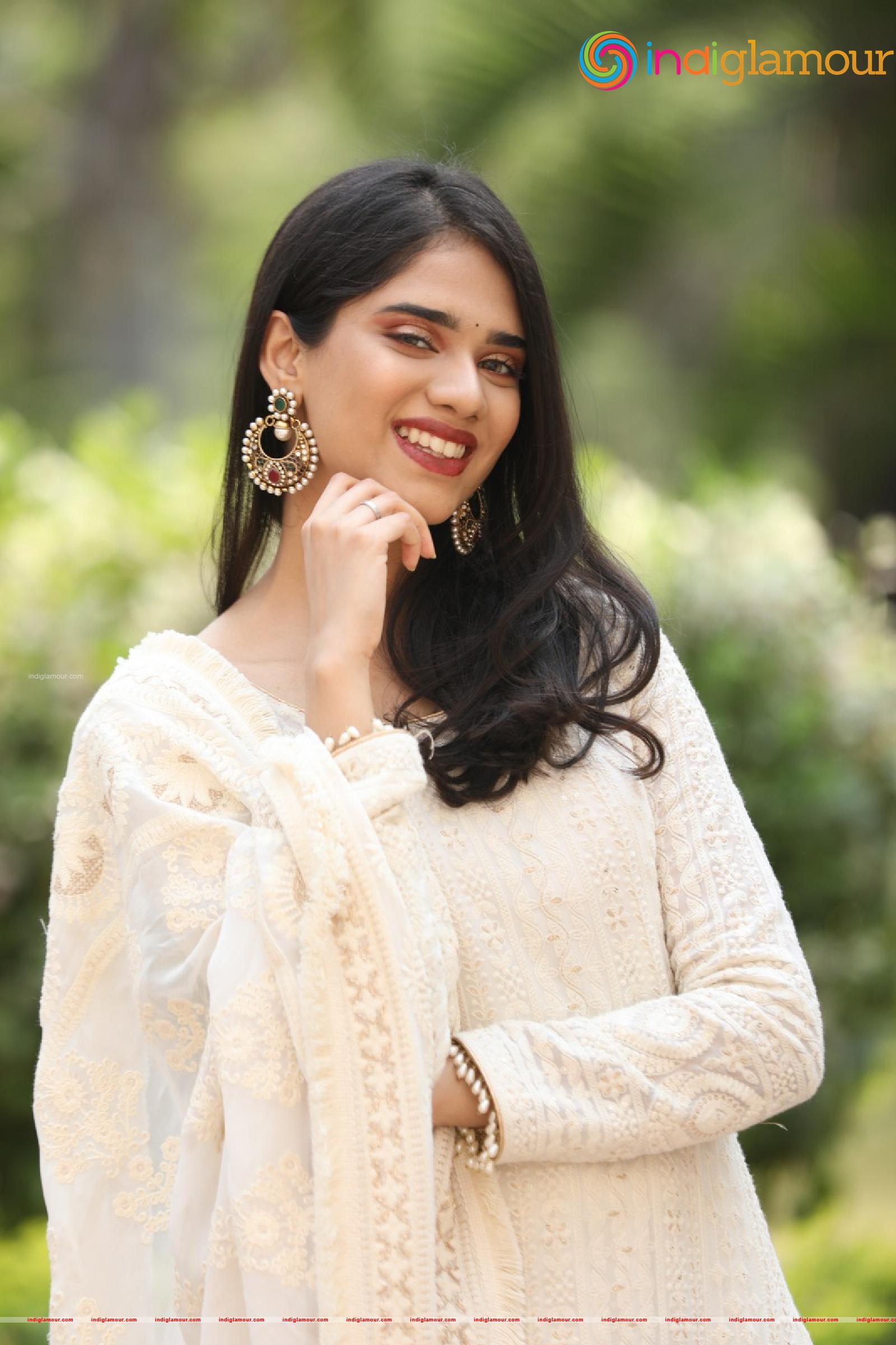 Tanvi Akaanksha Actress hd photo