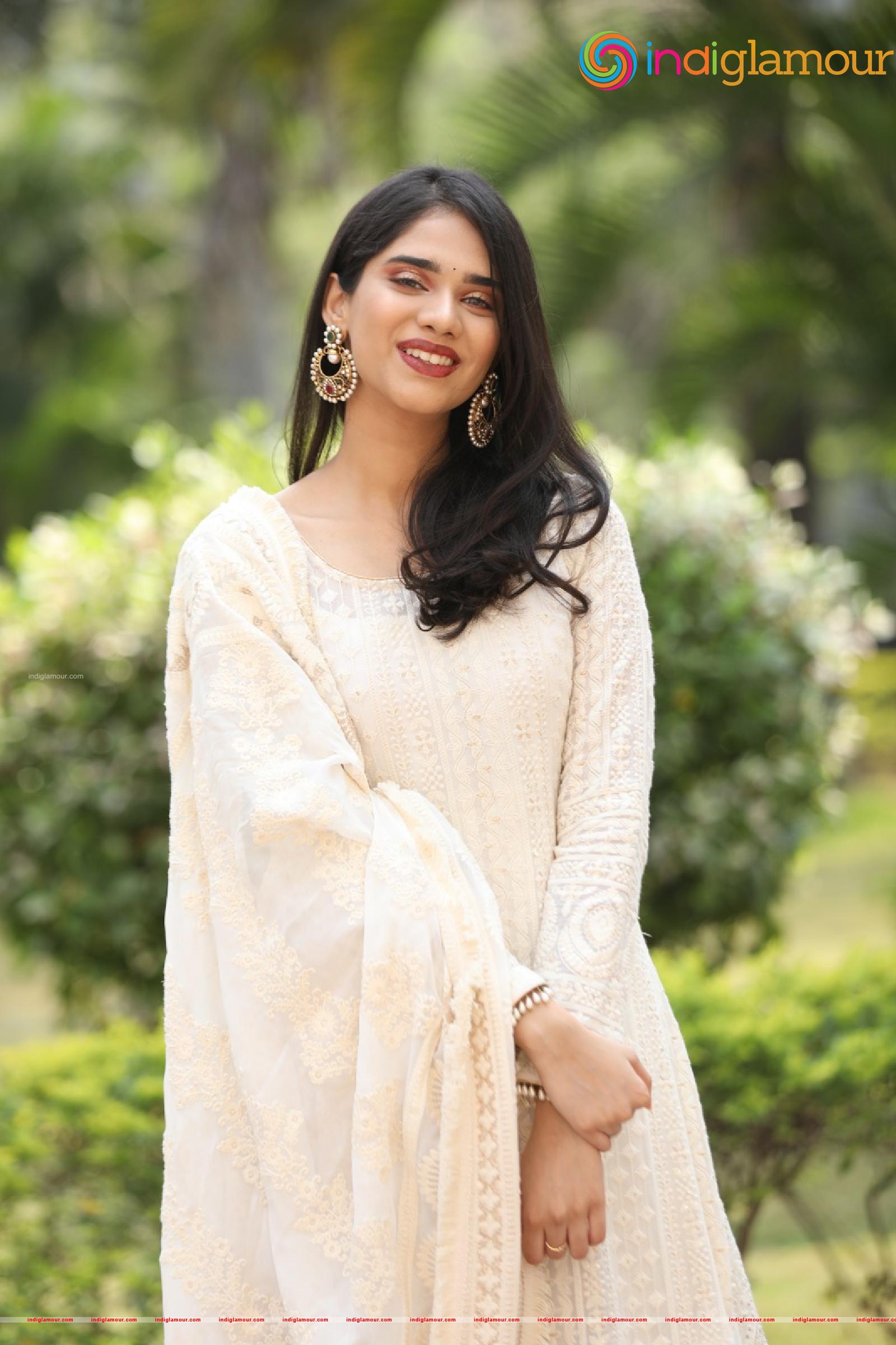 Tanvi Akaanksha Actress hd photo
