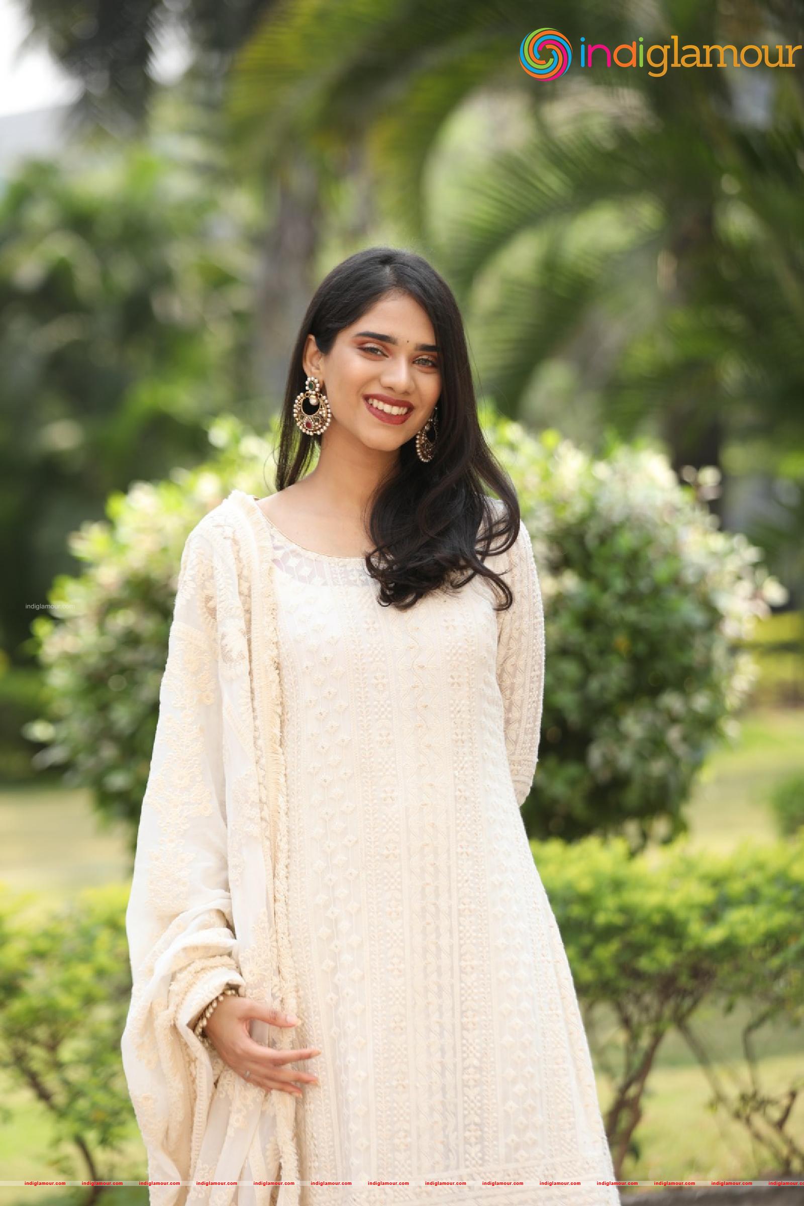 Tanvi Akaanksha Actress hd photo