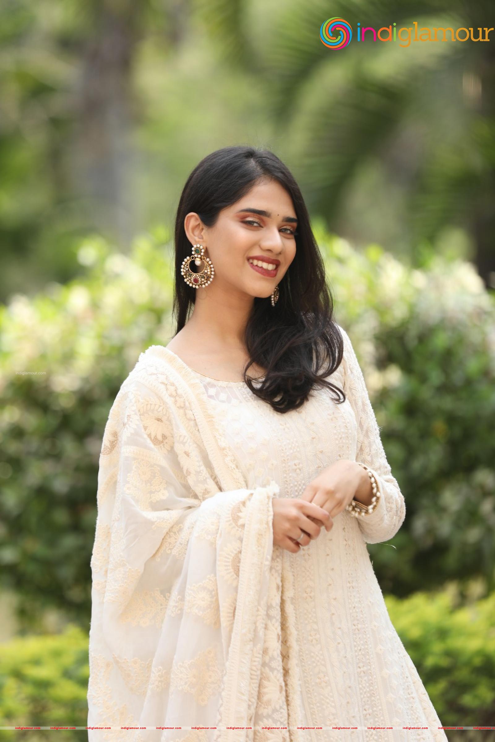 Tanvi Akaanksha Actress hd photo
