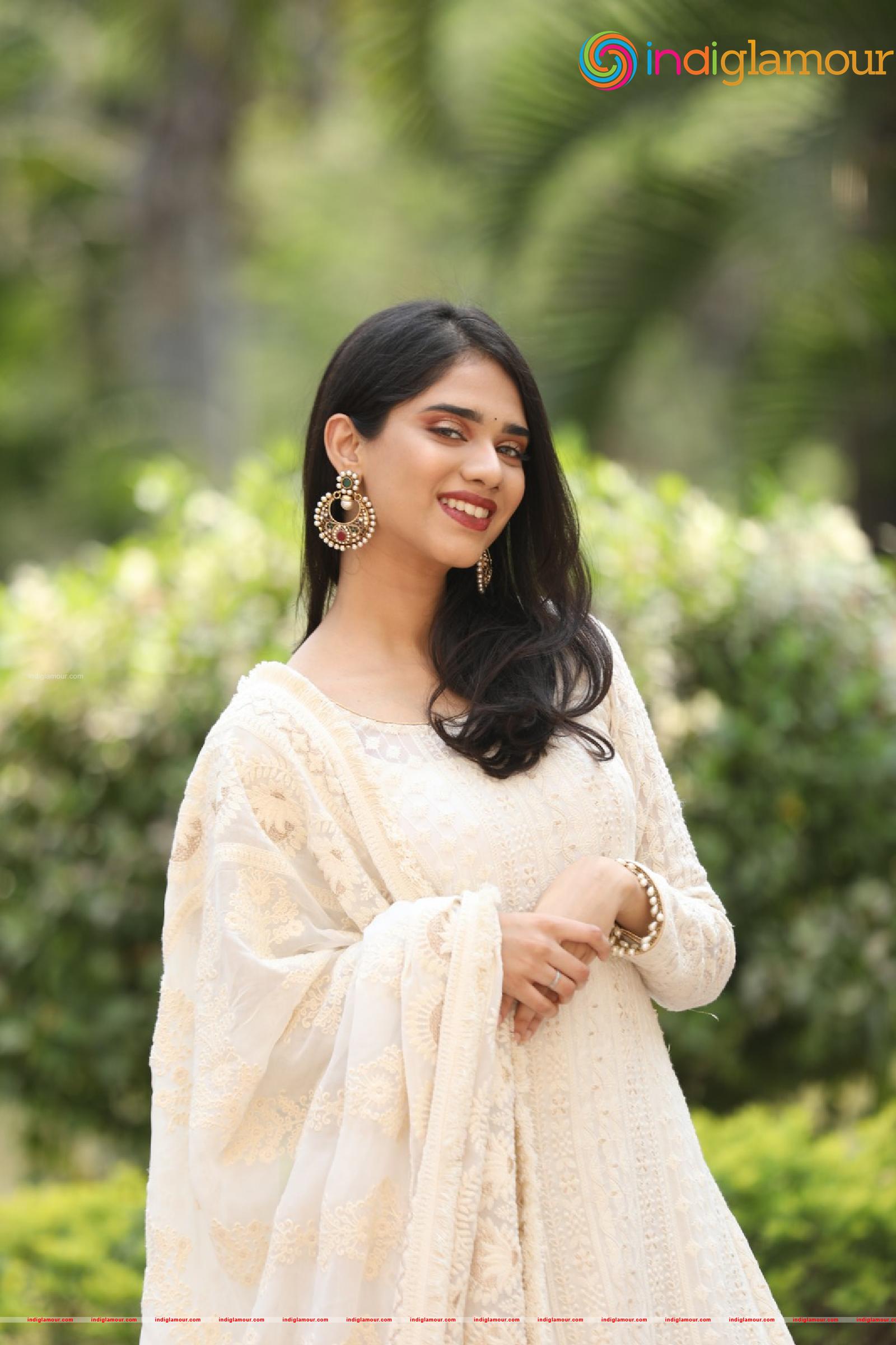 Tanvi Akaanksha Actress hd photo