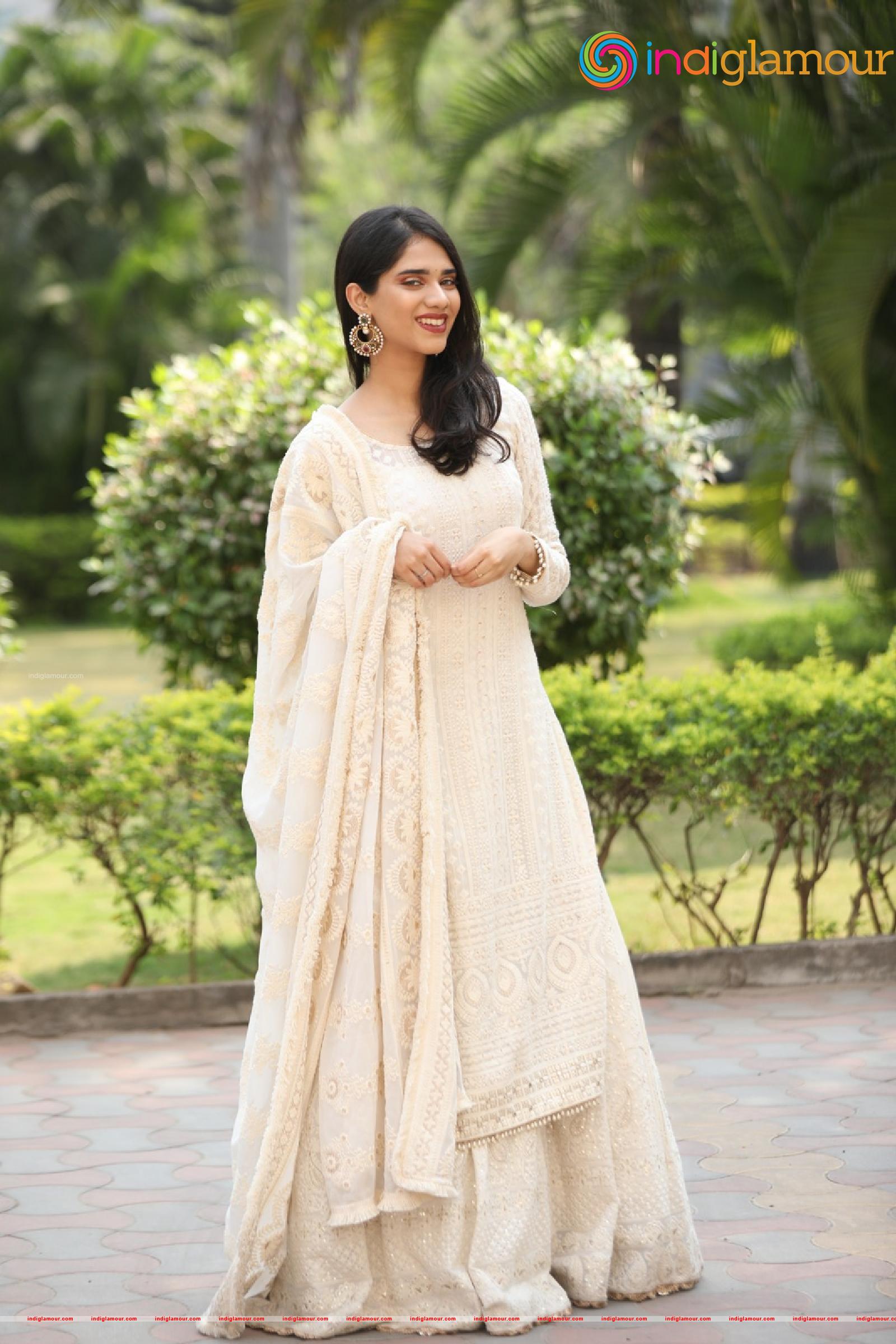 Tanvi Akaanksha Actress hd photo