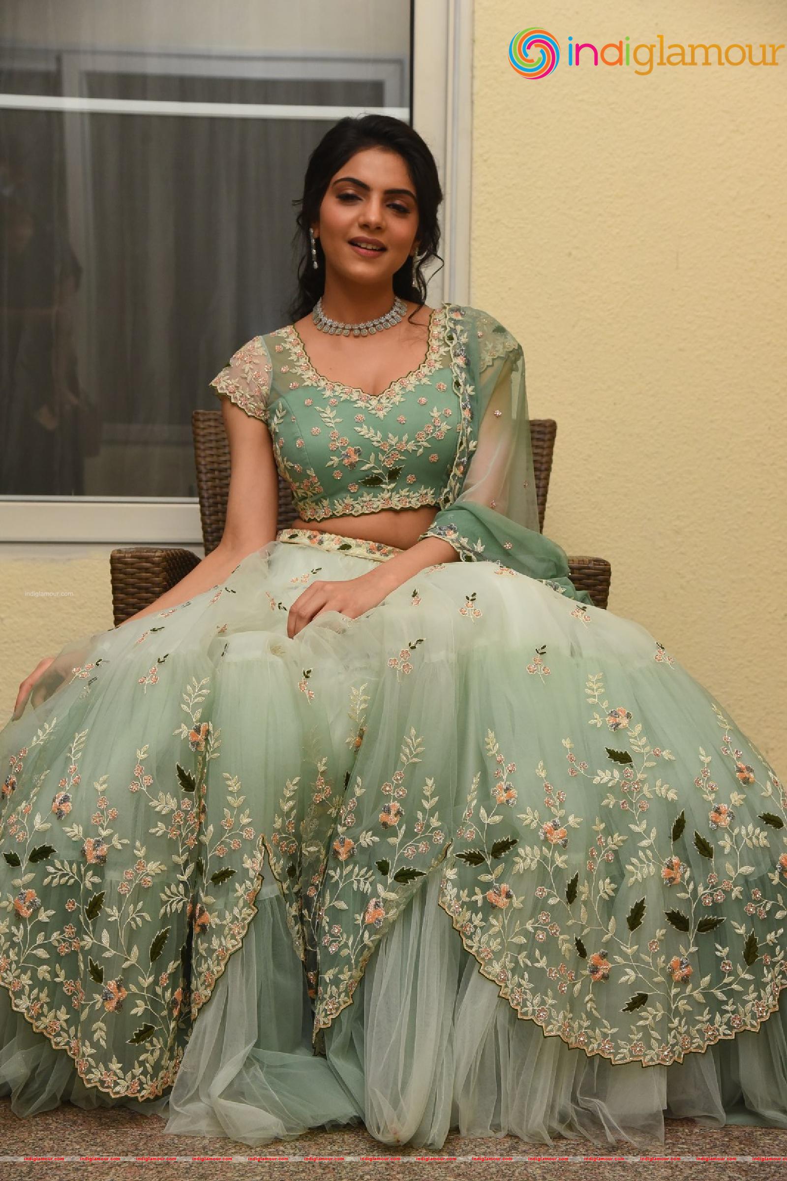 Misha Narang Actress hd photo