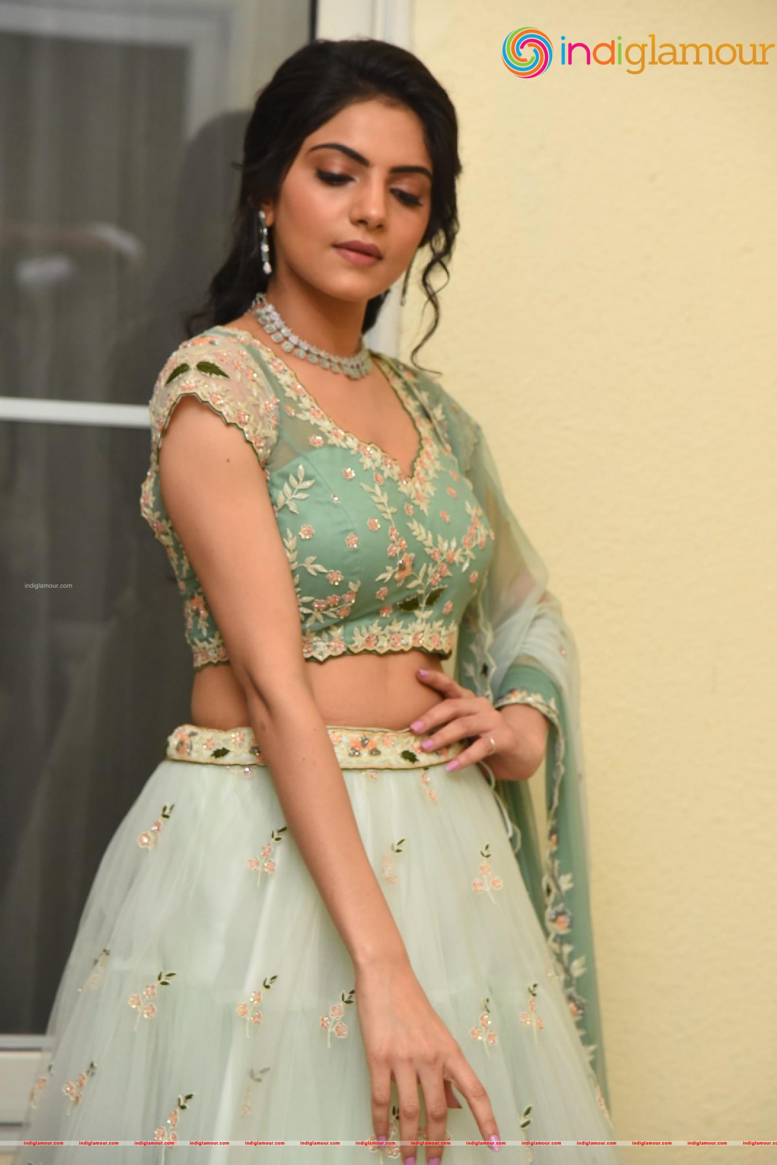 Misha Narang Actress hd photo