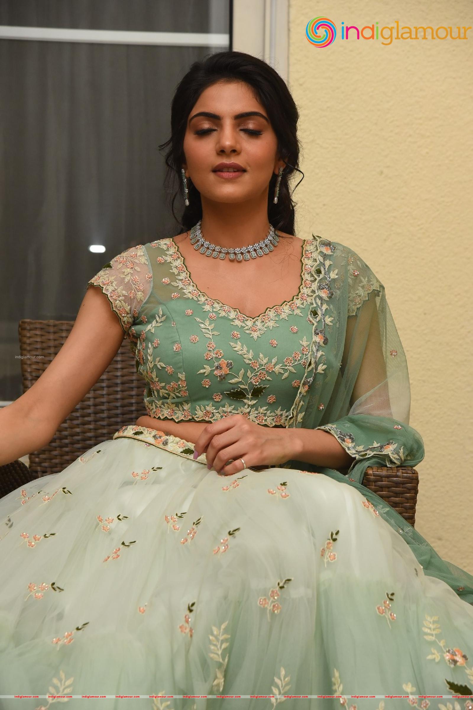 Misha Narang Actress hd photo