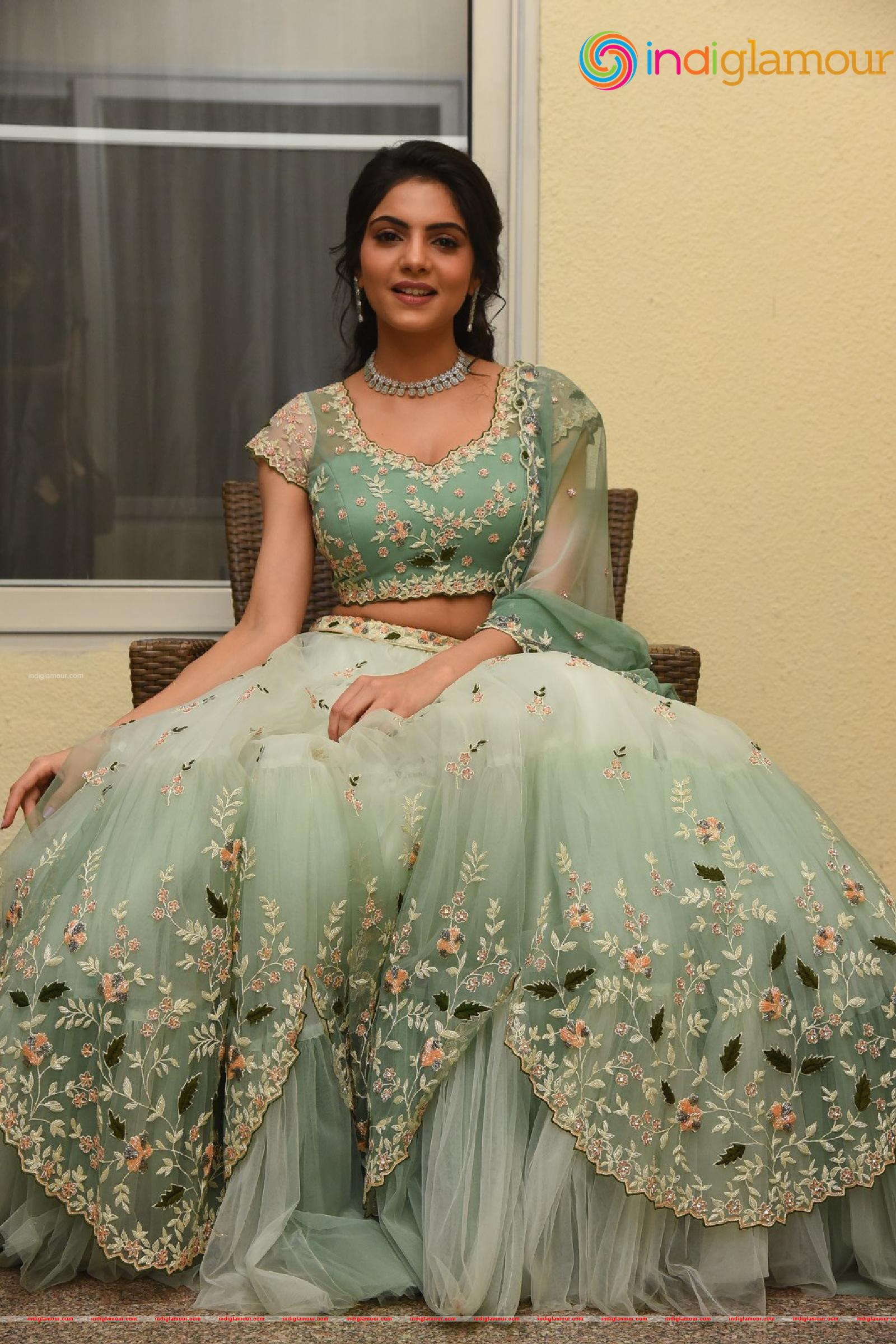 Misha Narang Actress hd photo