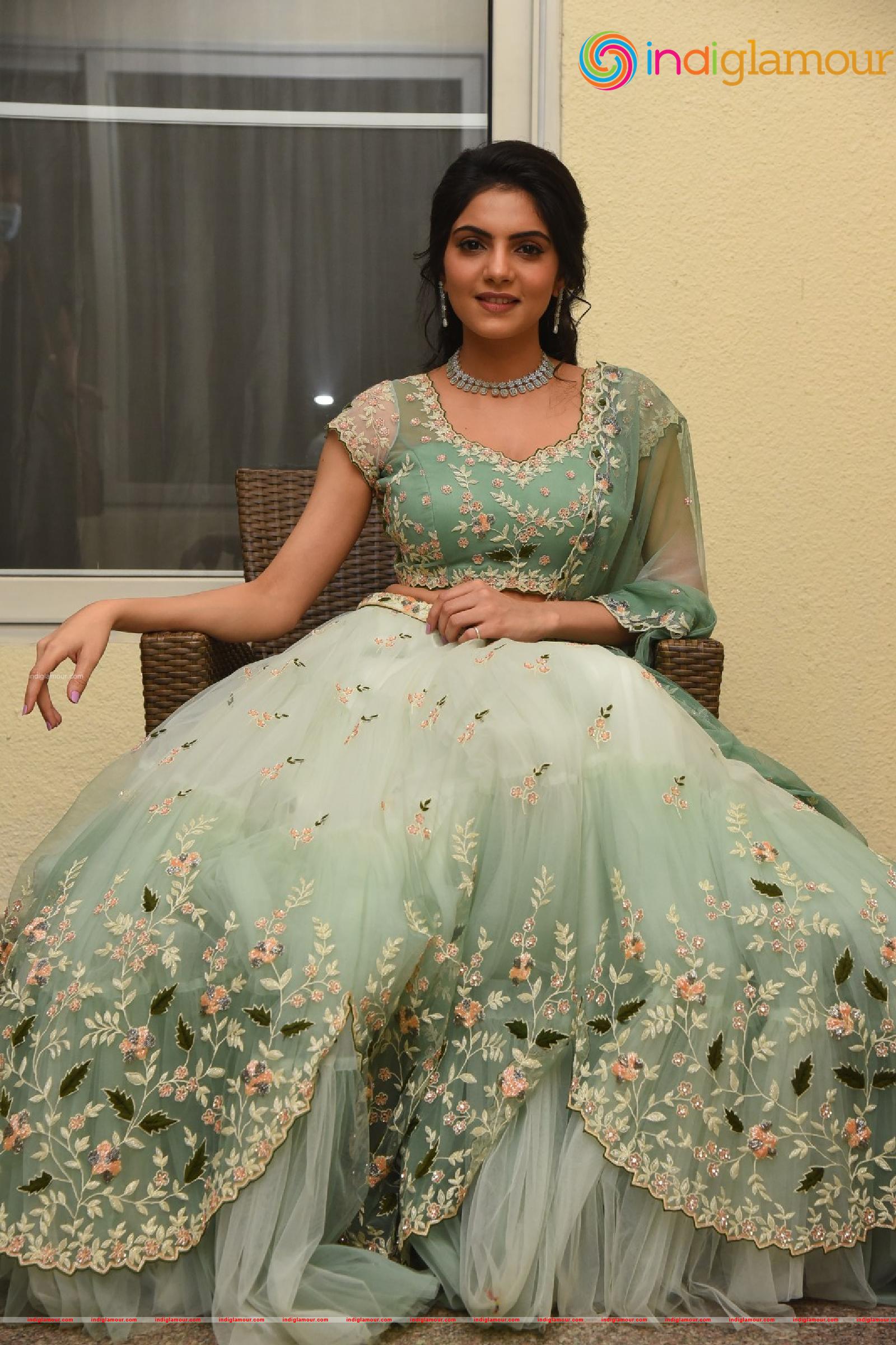 Misha Narang Actress hd photo