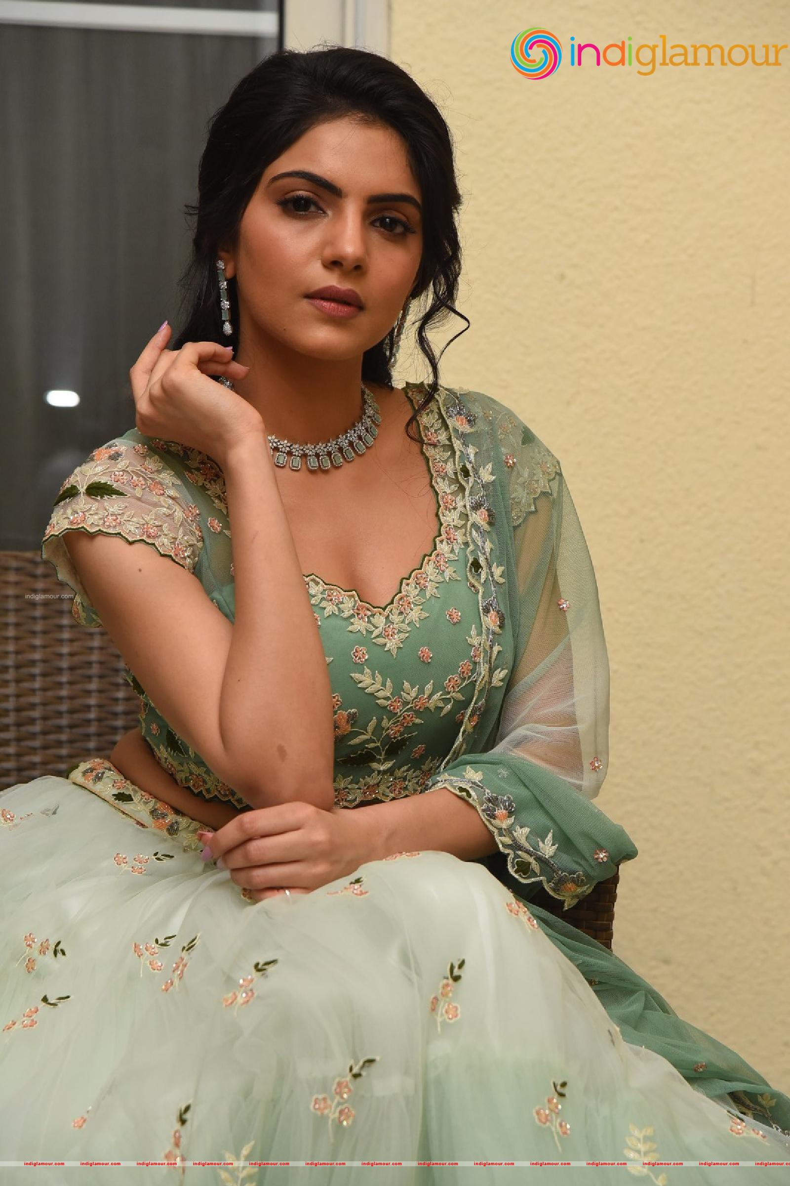 Misha Narang Actress hd photo