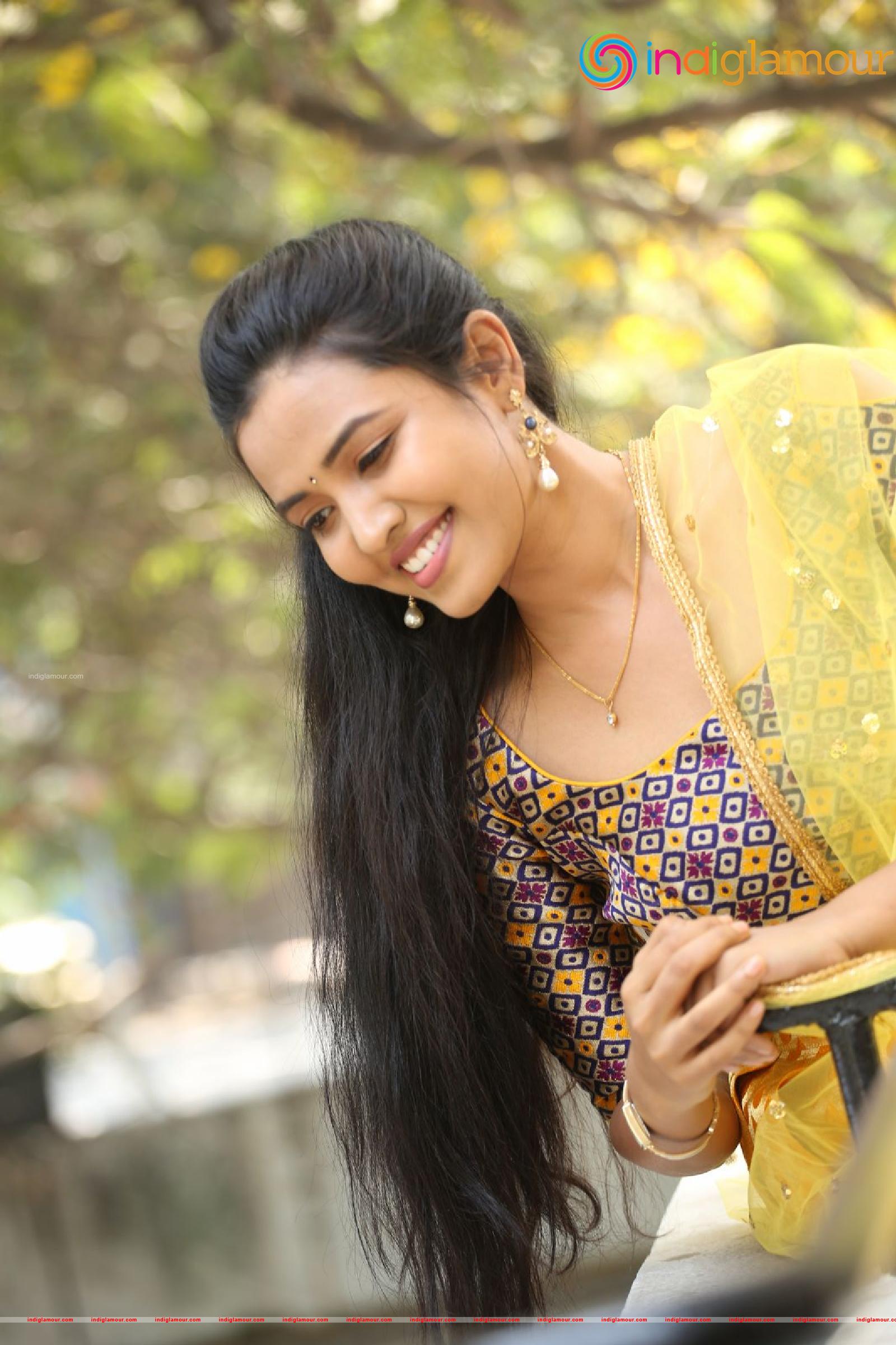 Sunitha Sadhguru Actress hd photo