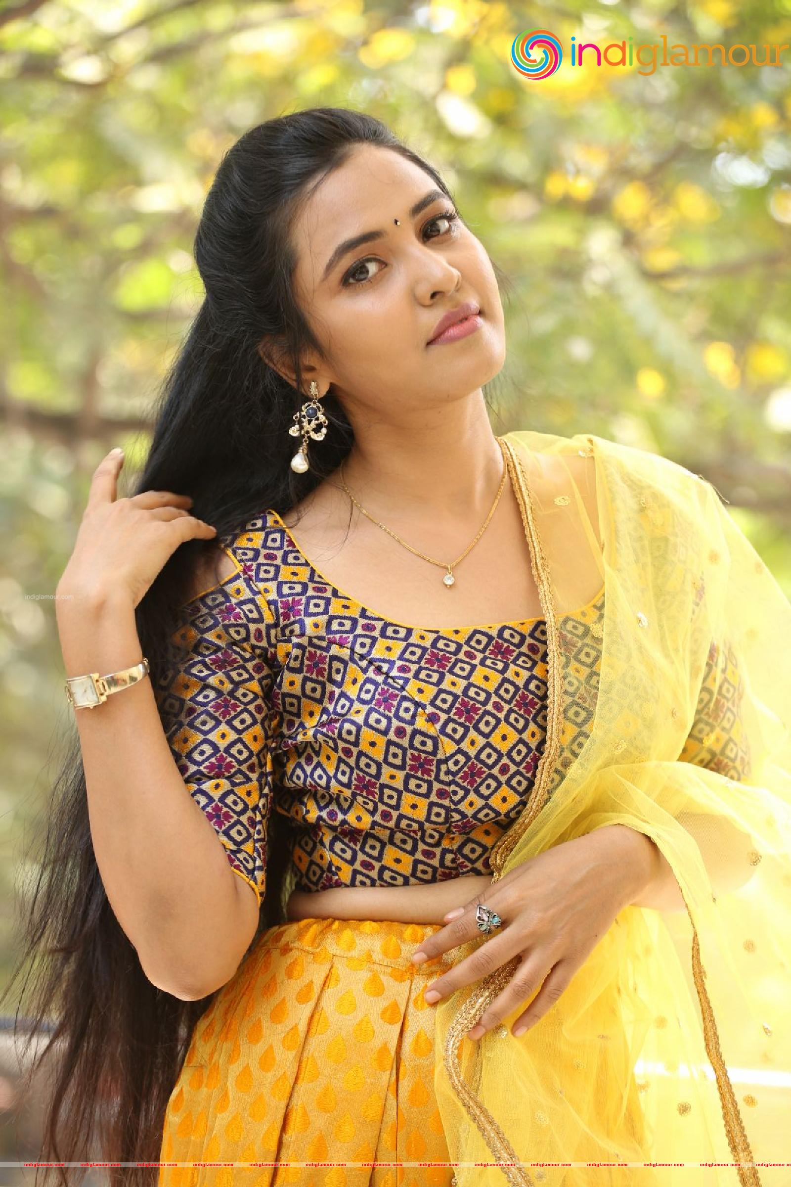 Sunitha Sadhguru Actress hd photo