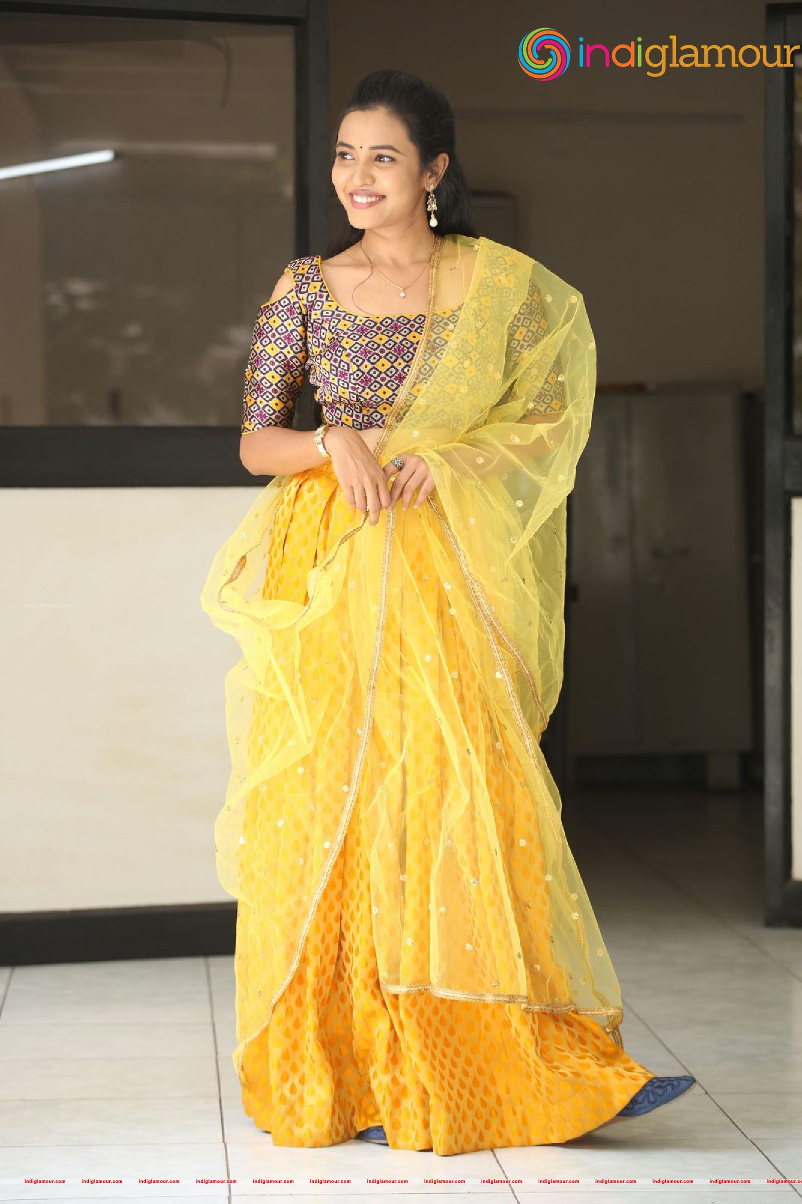 Sunitha Sadhguru Actress hd photo