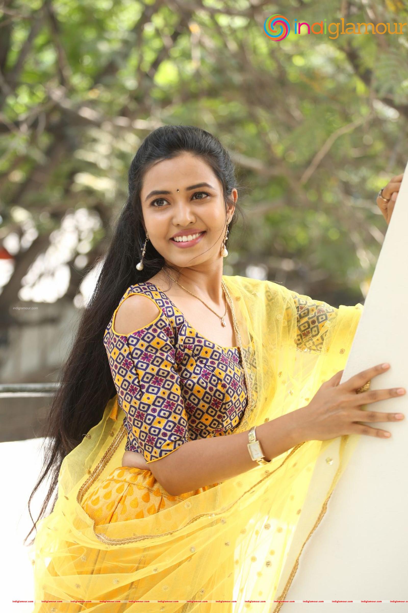 Sunitha Sadhguru Actress hd photo
