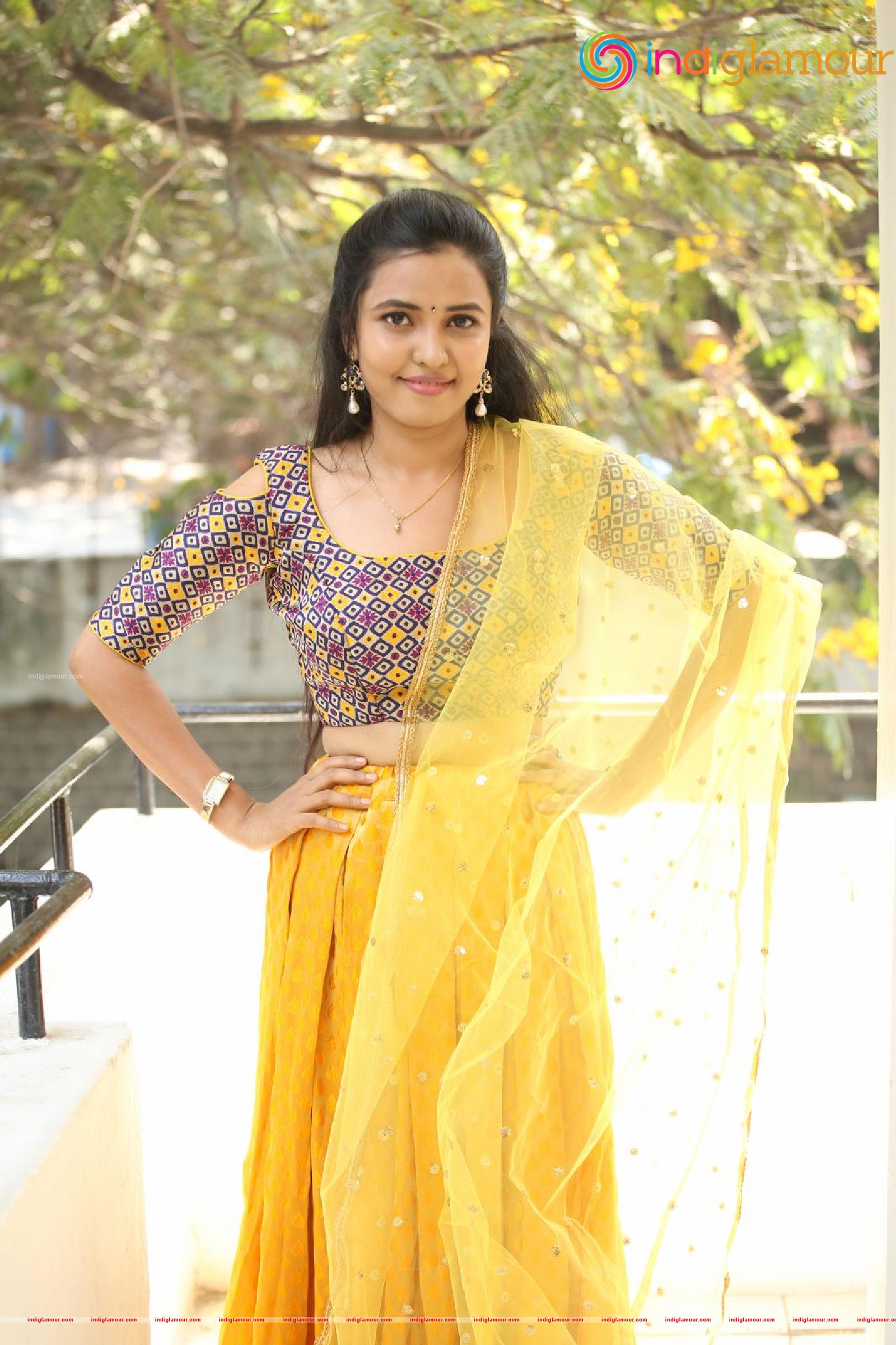 Sunitha Sadhguru Actress hd photo