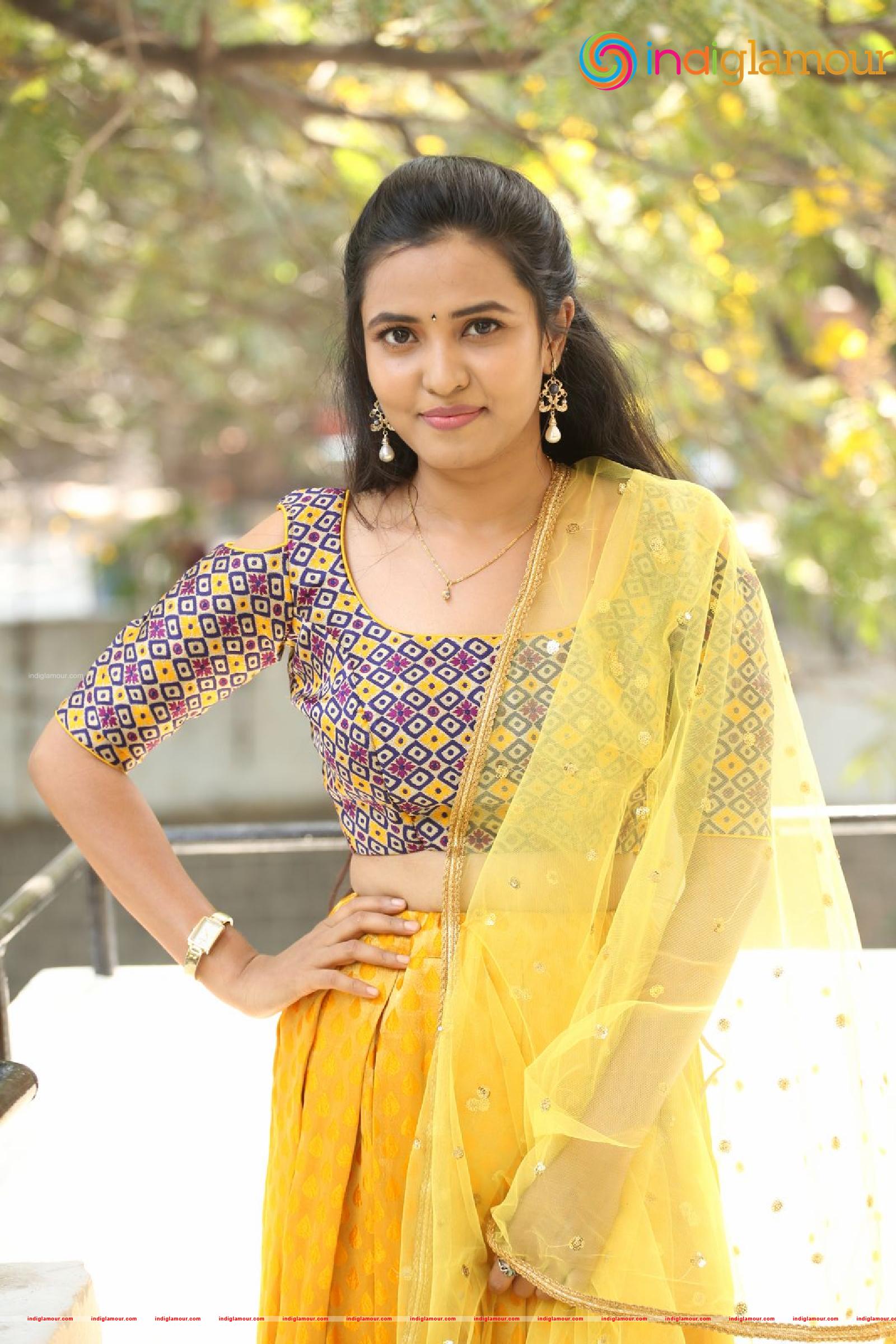 Sunitha Sadhguru Actress hd photo