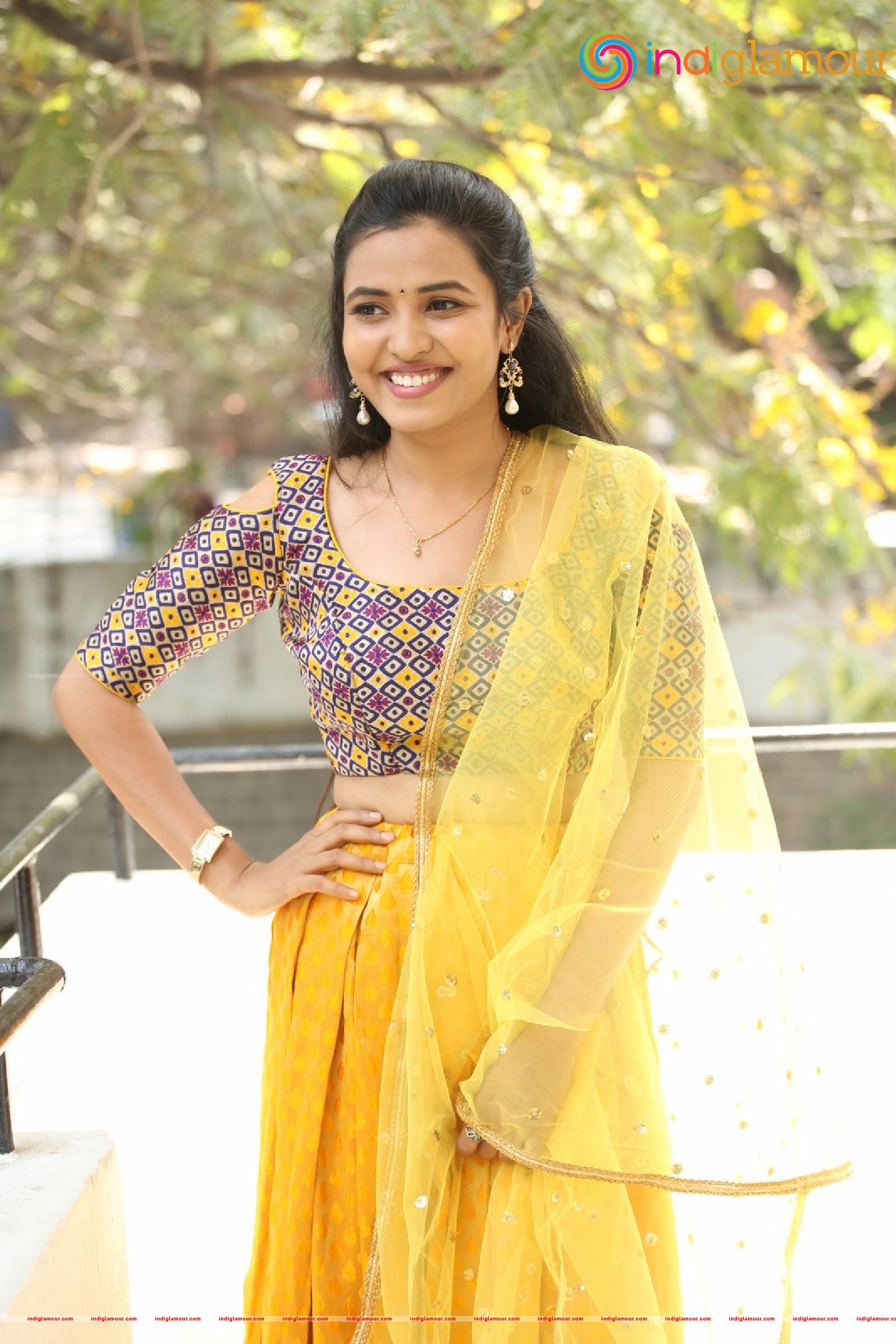 Sunitha Sadhguru Actress hd photo
