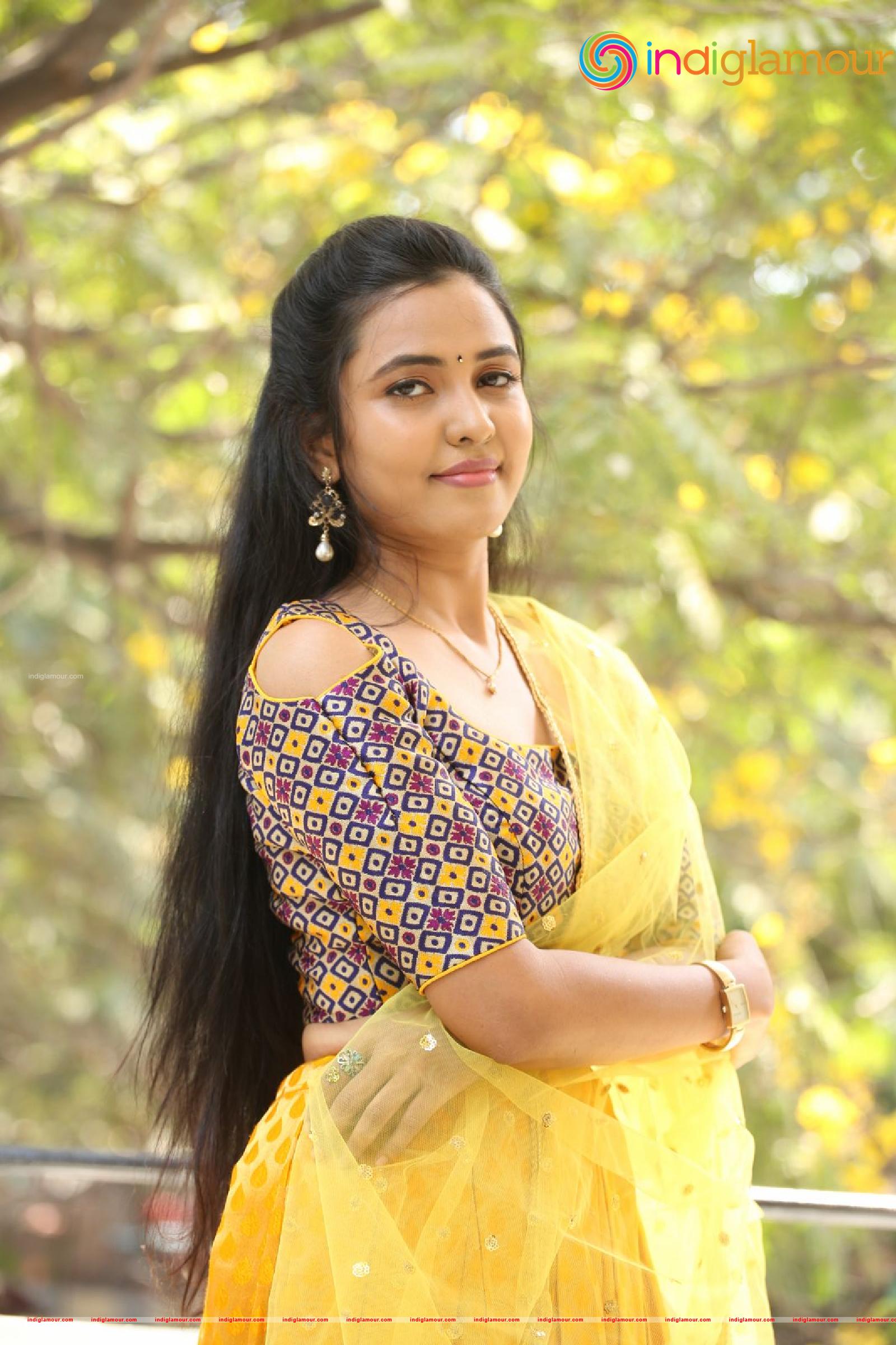 Sunitha Sadhguru Actress hd photo