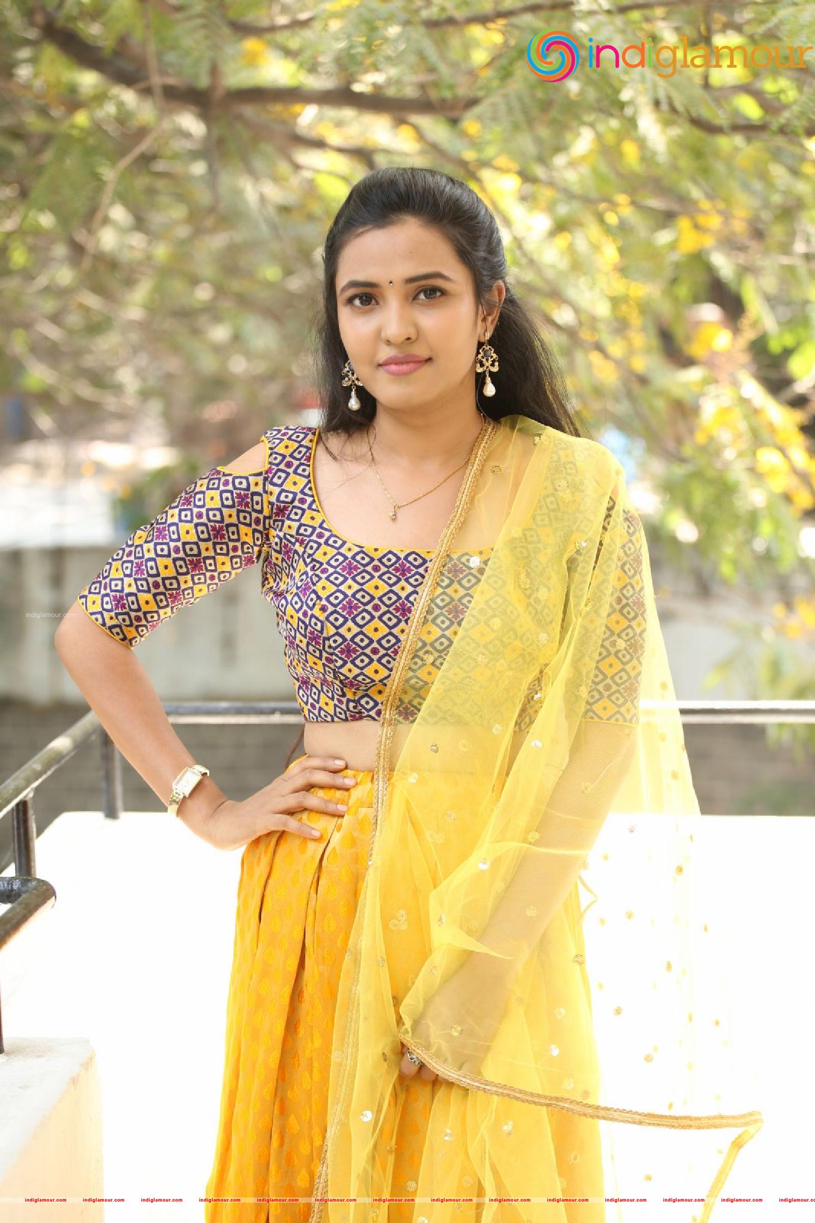 Sunitha Sadhguru Actress hd photo