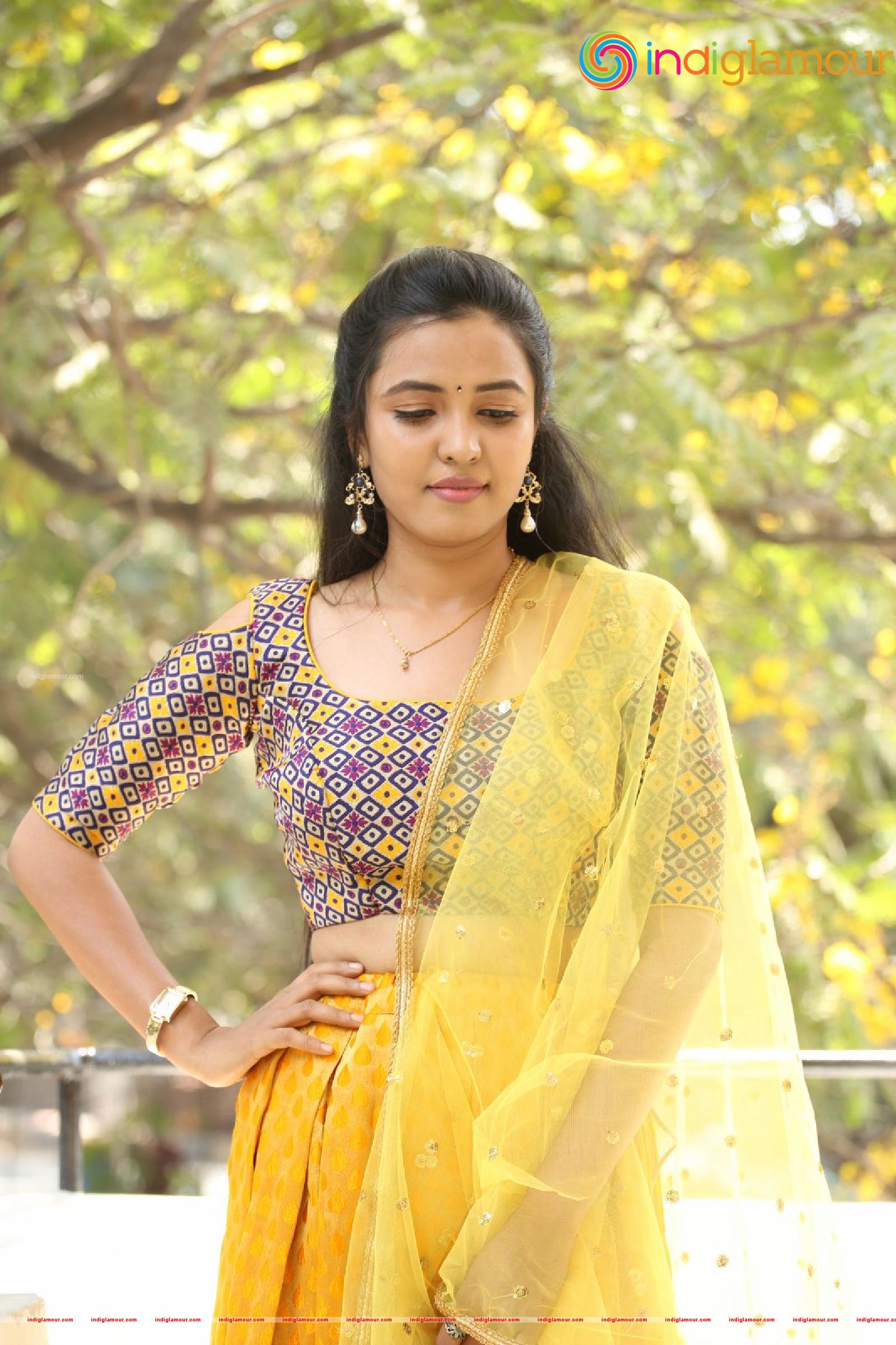 Sunitha Sadhguru Actress hd photo