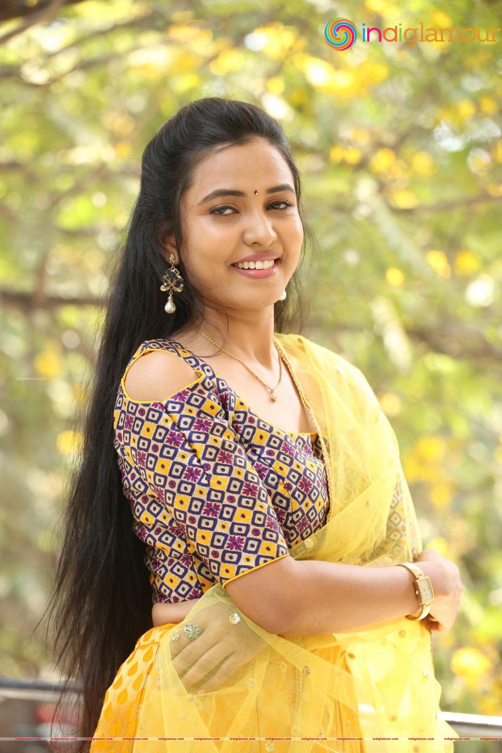 Sunitha Sadhguru Actress hd photo