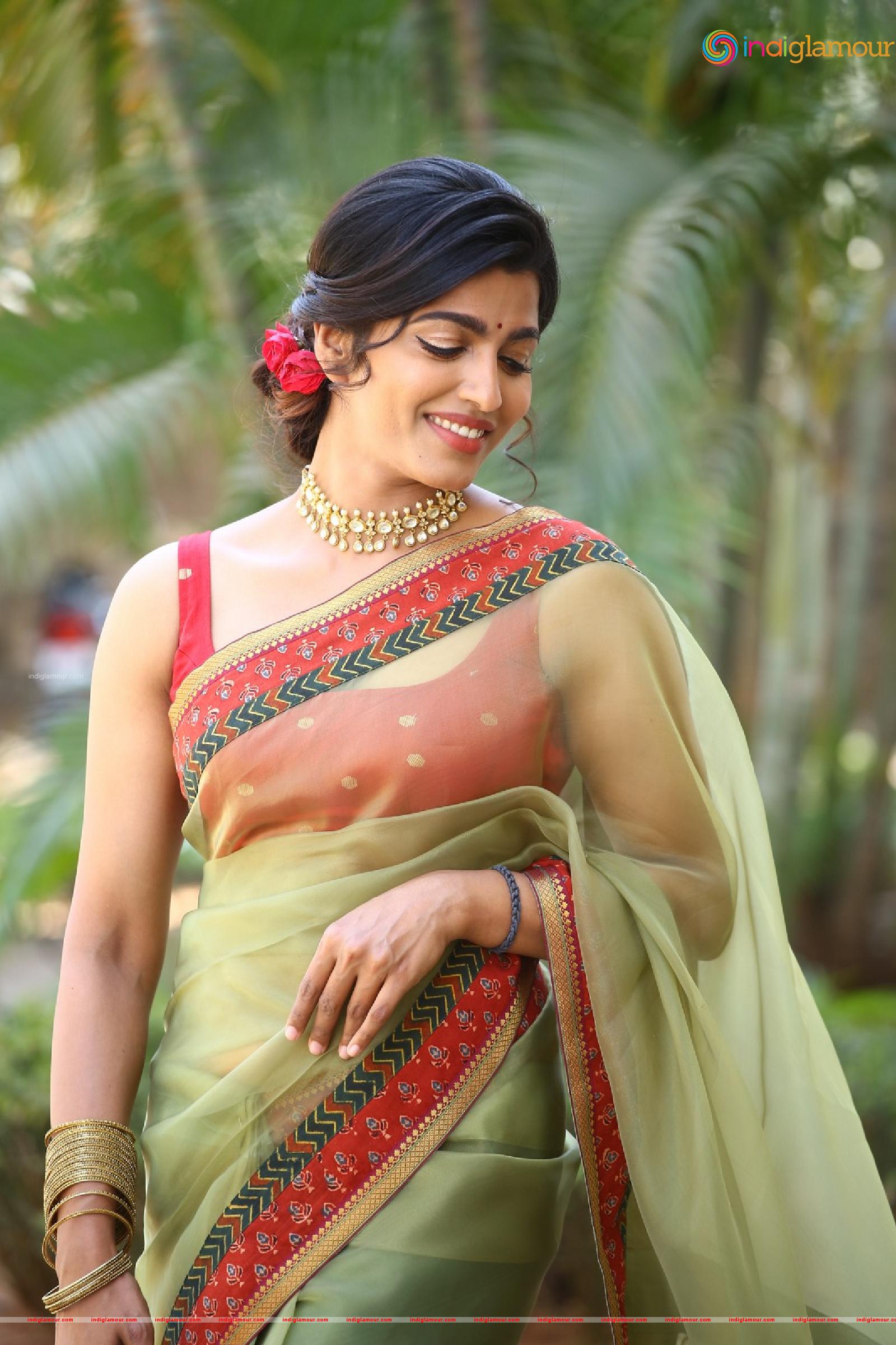 Sai Dhanshika Actress hd photo