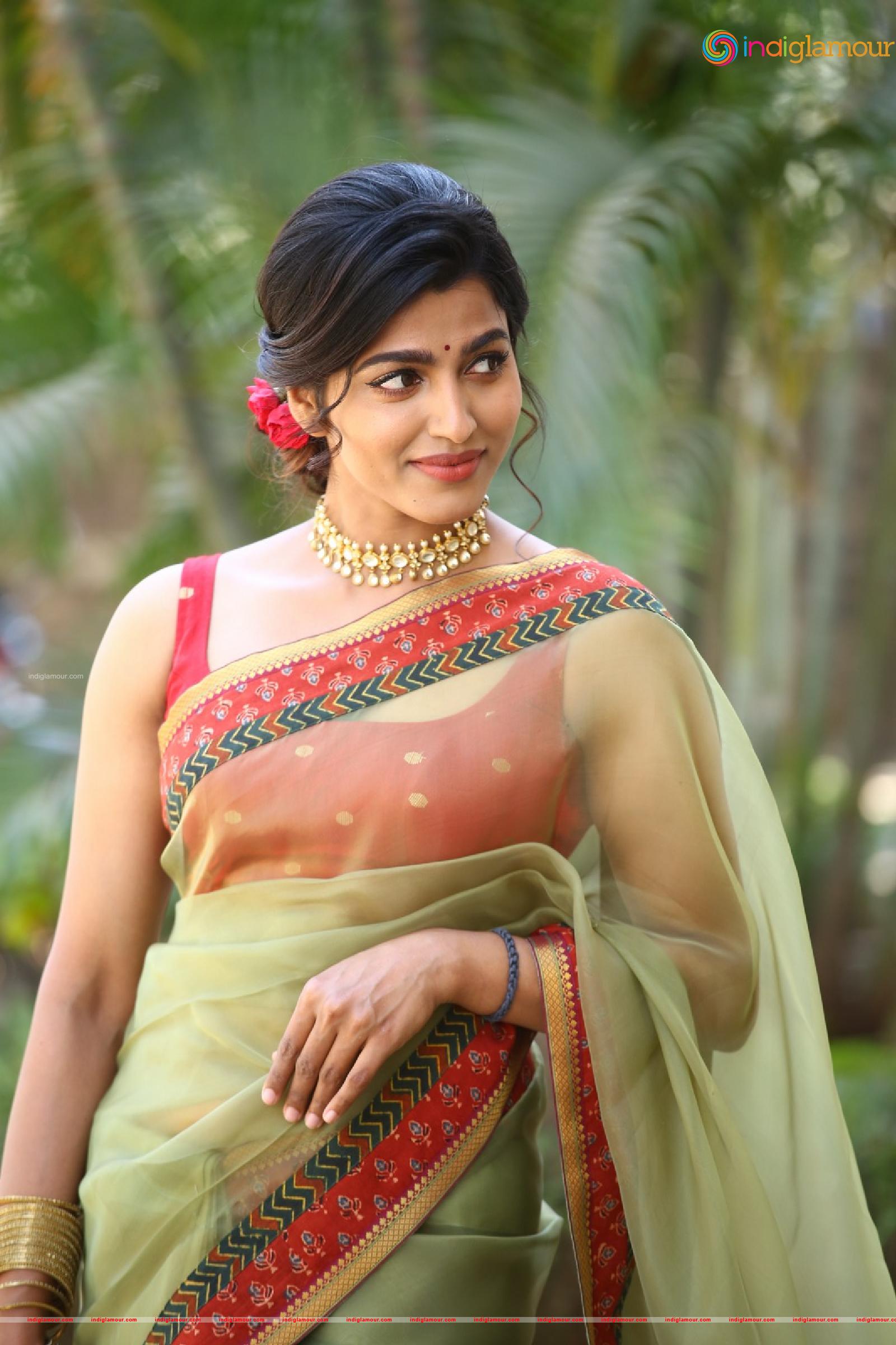 Sai Dhanshika Actress hd photo