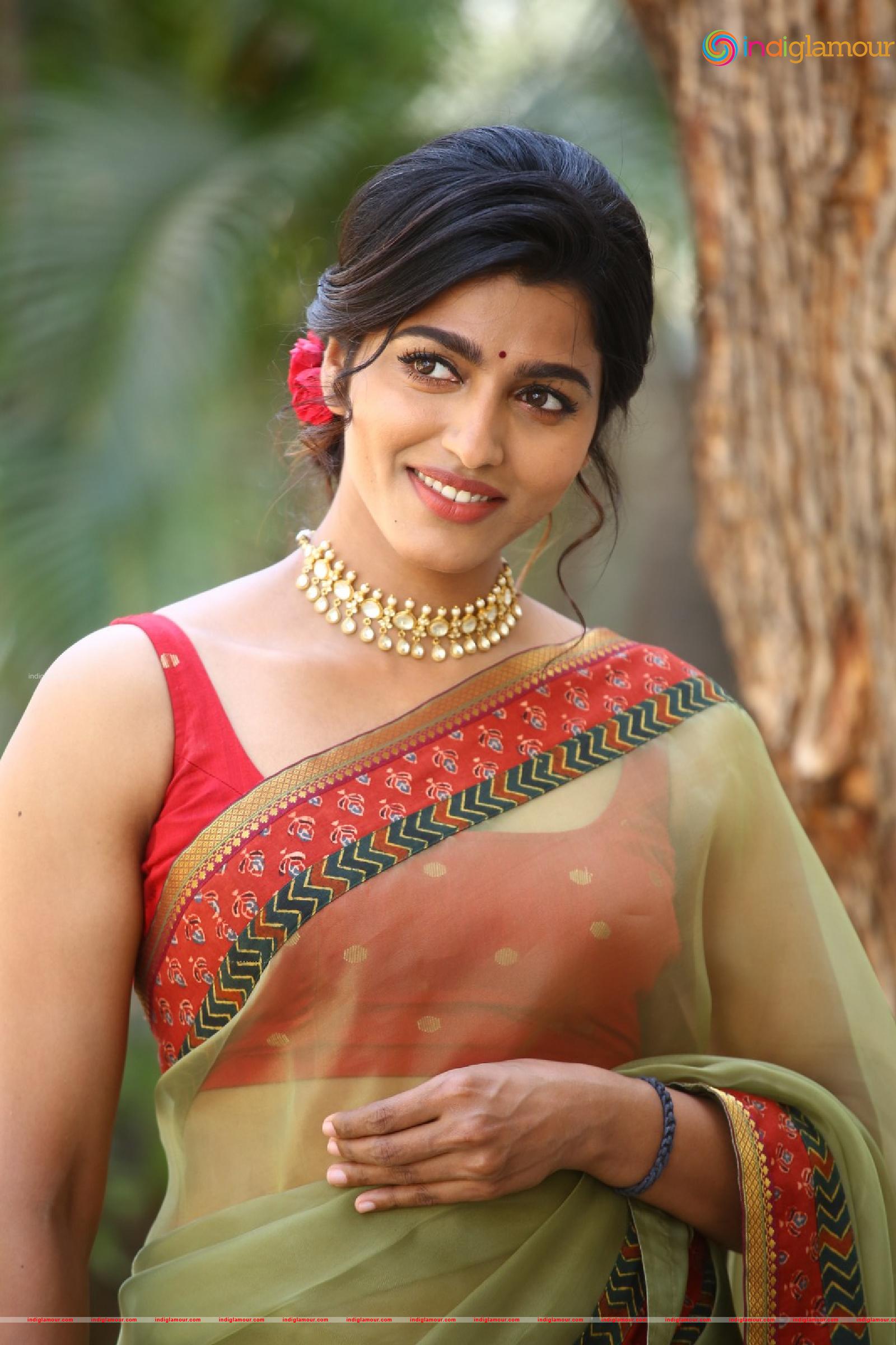 Sai Dhanshika Actress hd photo