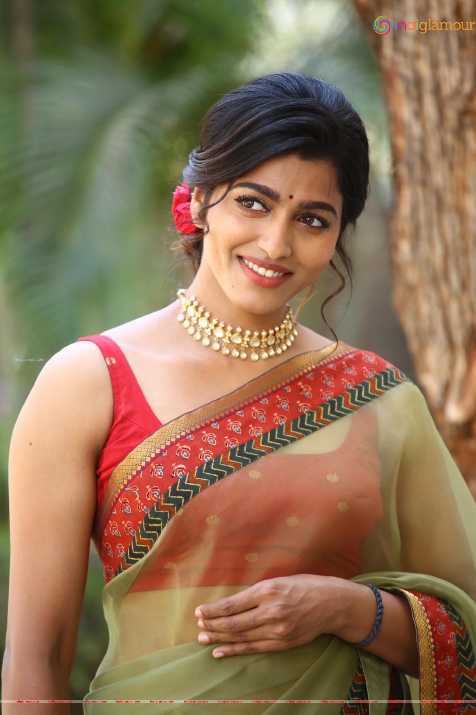 Sai Dhanshika Actress hd photo