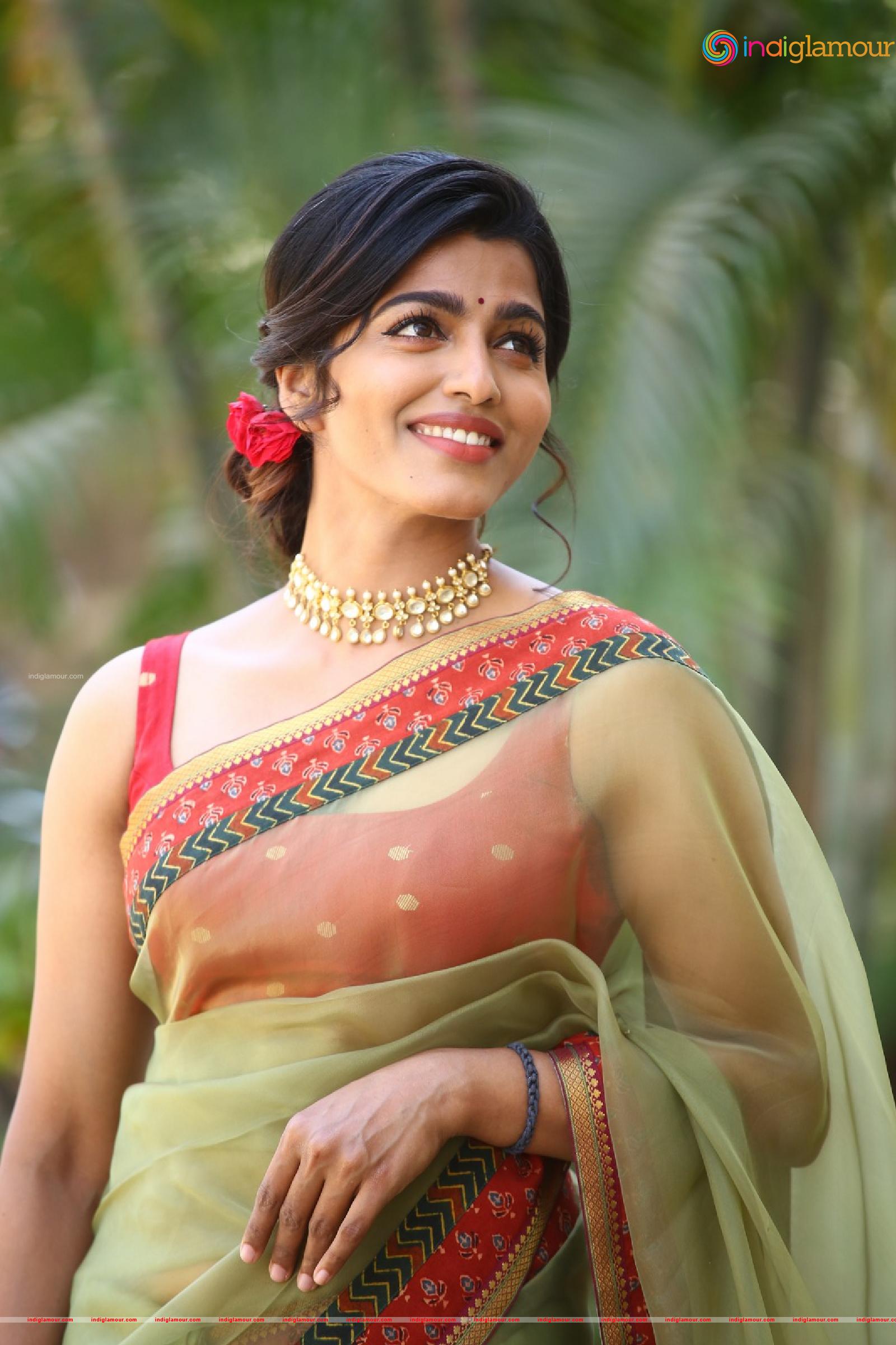Sai Dhanshika Actress hd photo
