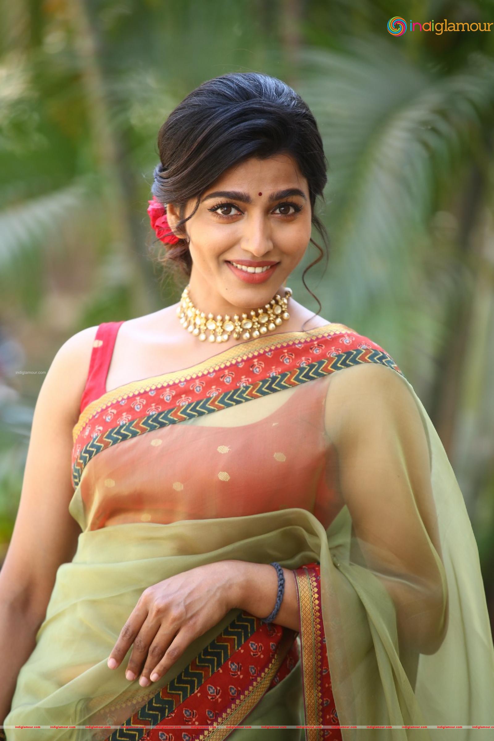Sai Dhanshika Actress hd photo