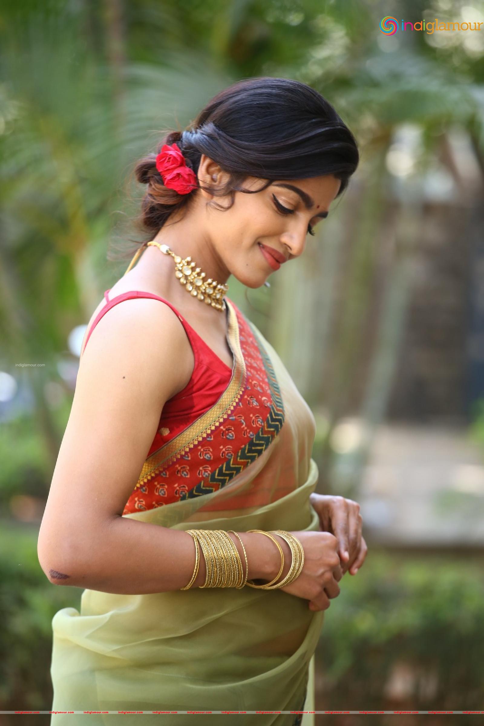 Sai Dhanshika Actress hd photo