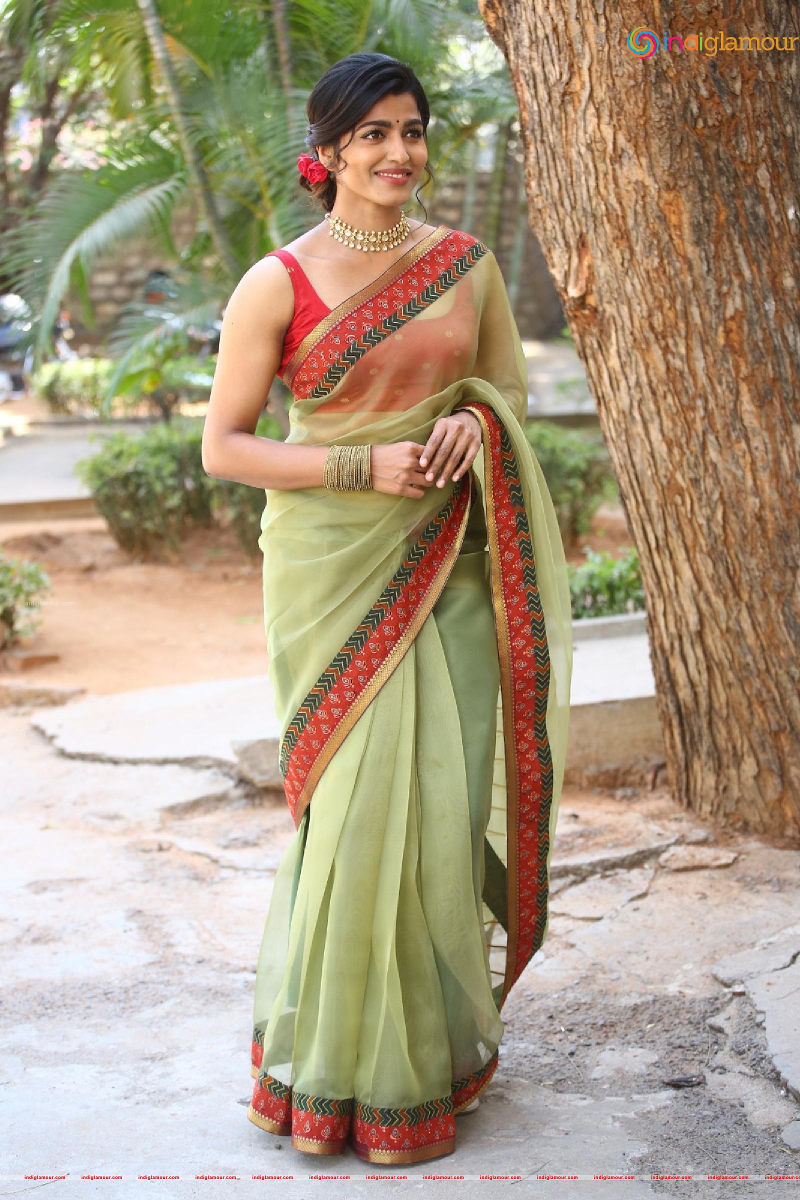 Sai Dhanshika Actress hd photo
