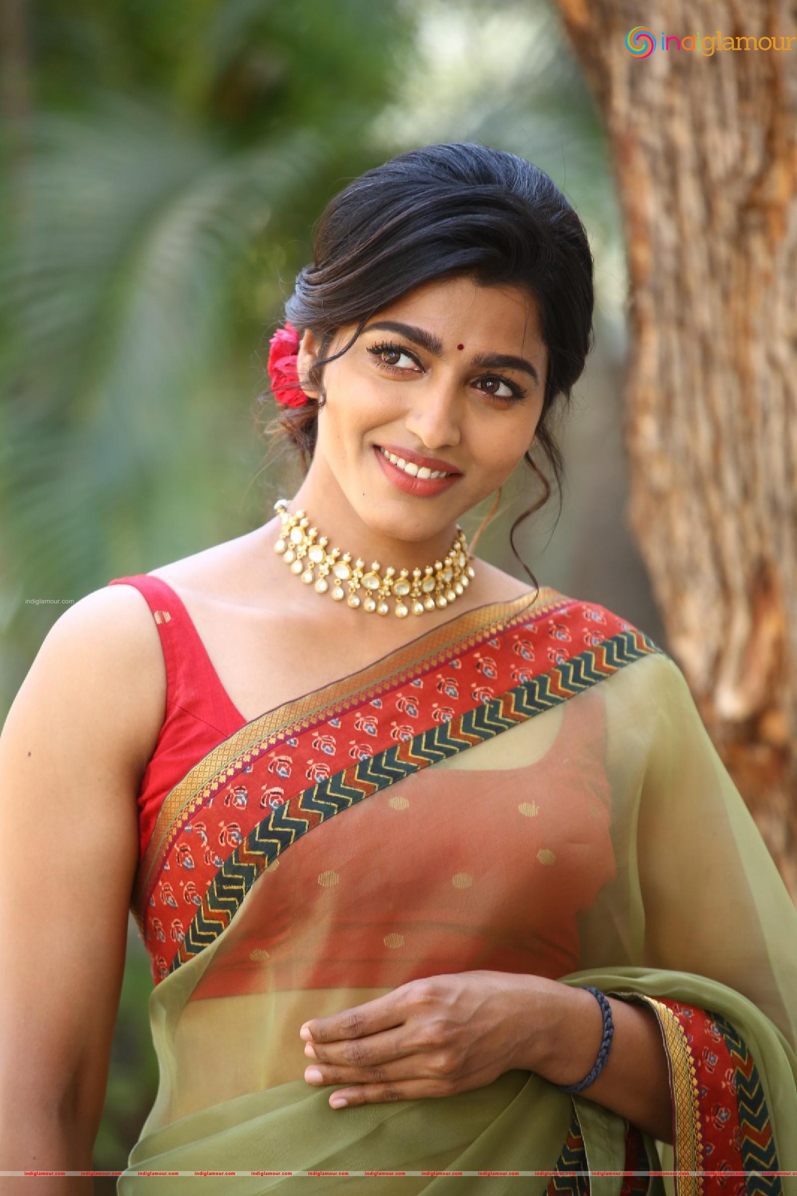 Sai Dhanshika Actress hd photo