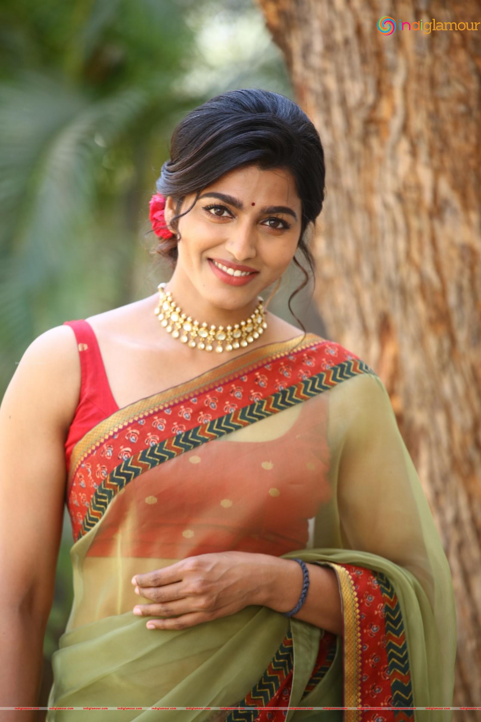 Sai Dhanshika Actress hd photo