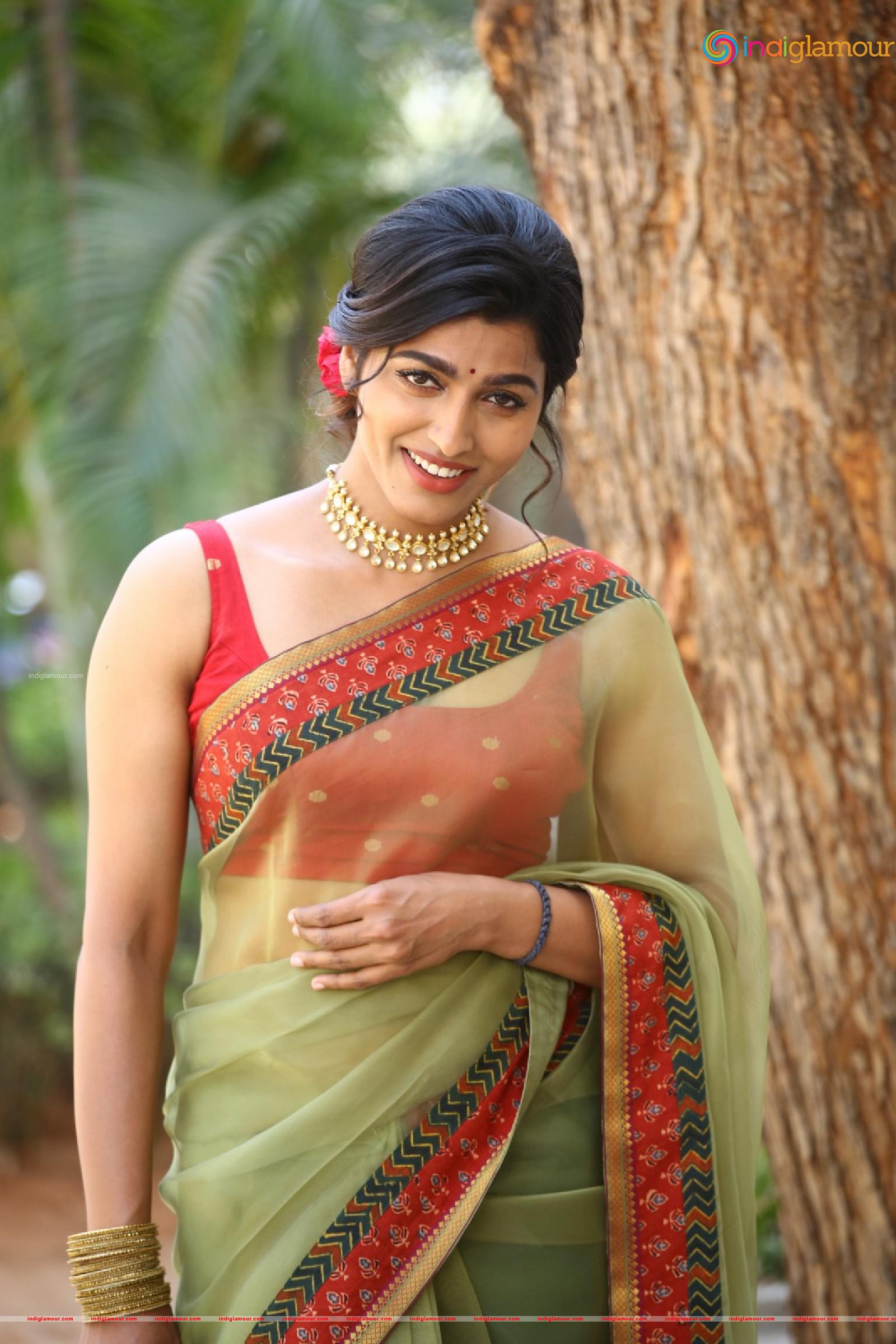 Sai Dhanshika Actress hd photo