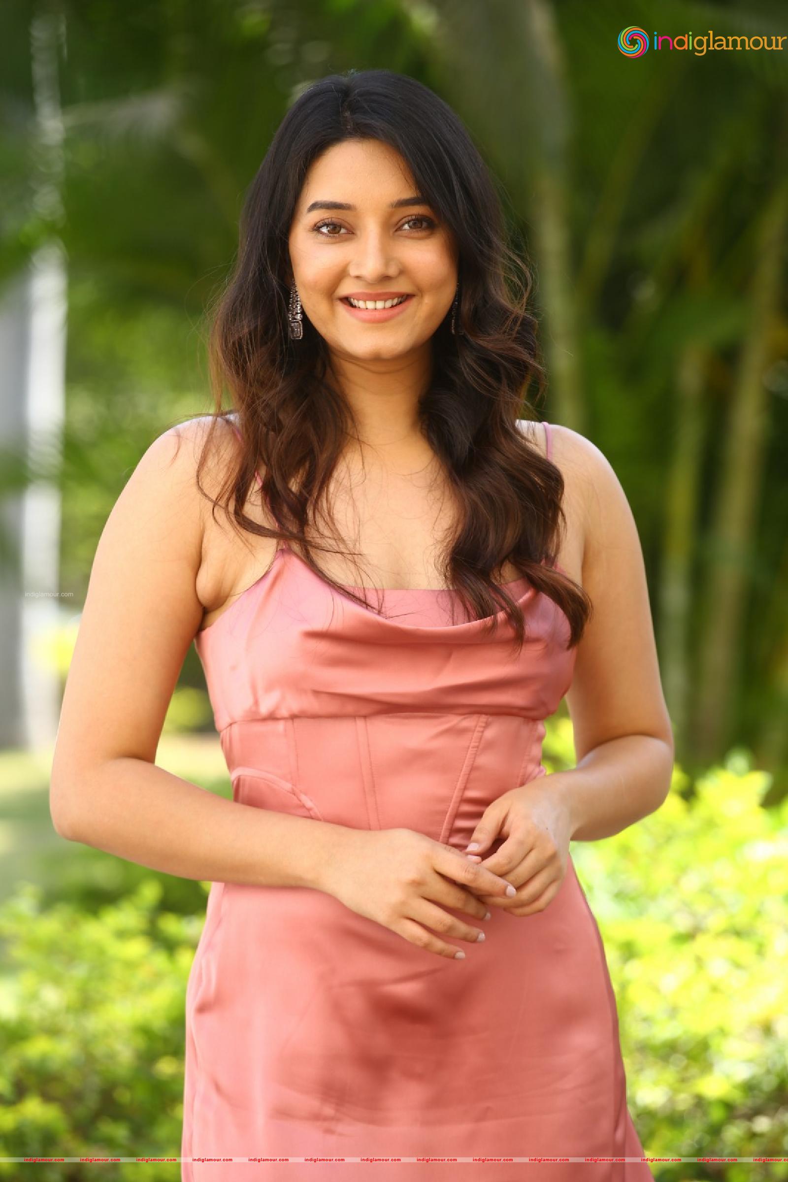 Vaishnavi Patwardhan Actress hd photo