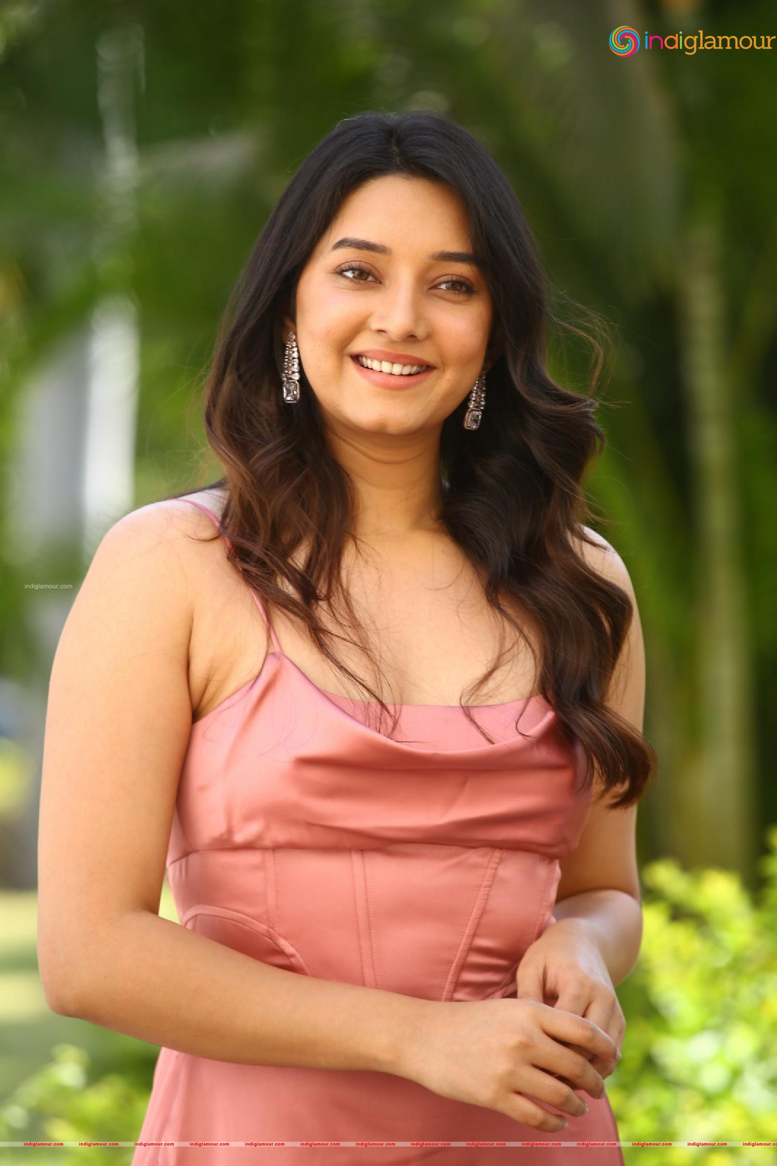 Vaishnavi Patwardhan Actress hd photo